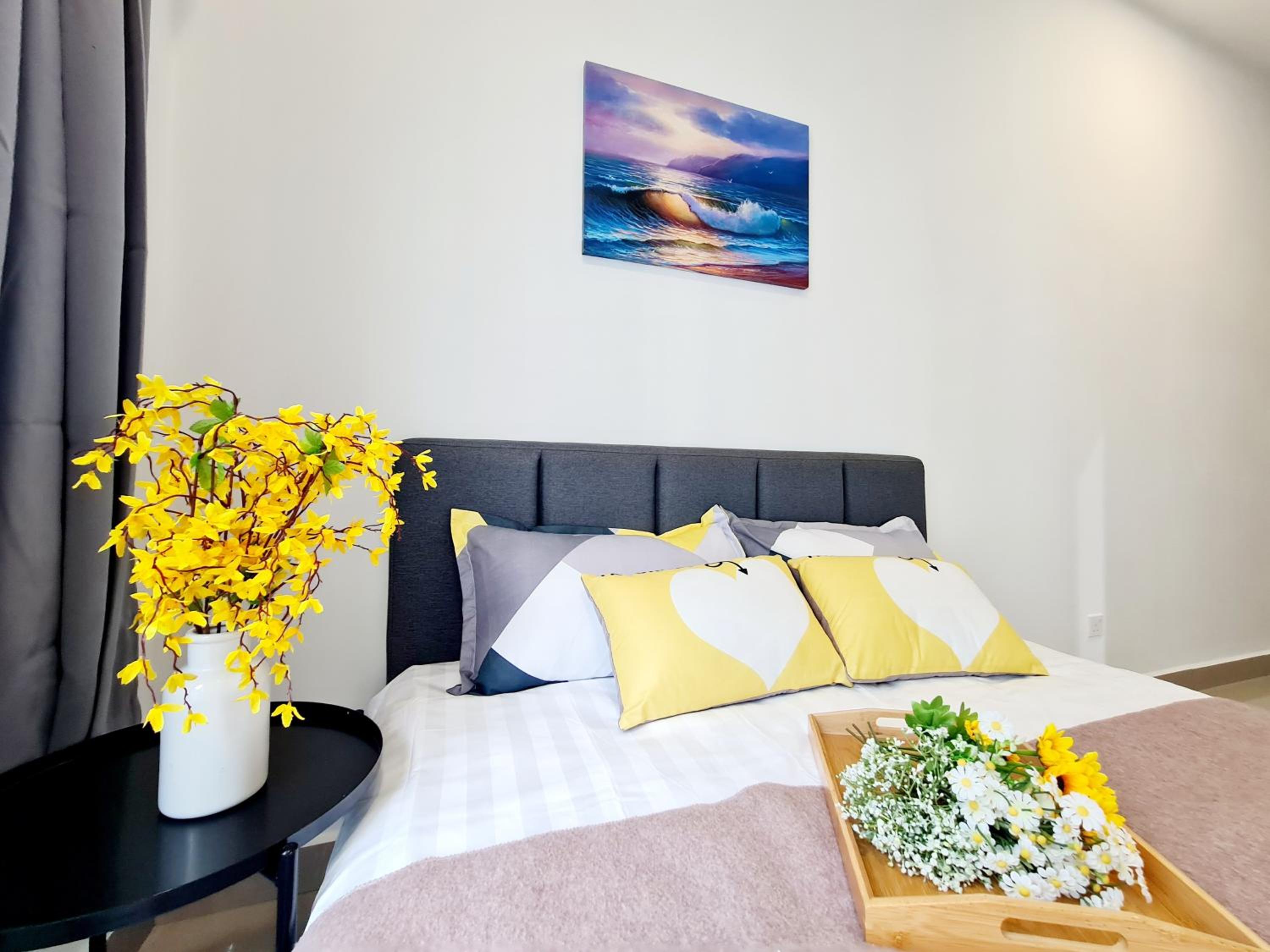 8 Guest 3 Room OUG A1 Old Klang Bkt Jalil Pavilion Stadium Mid Valley Bangsar Puchong IOI