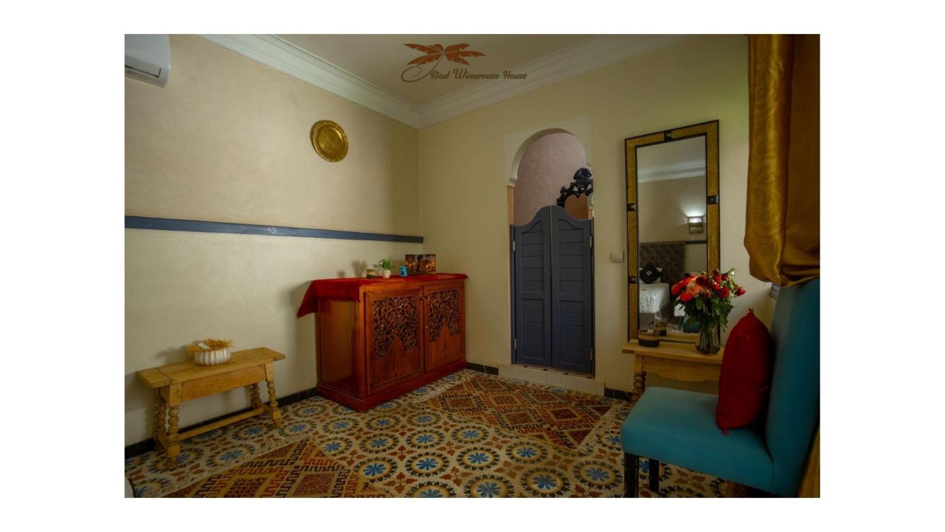 Winarouze house