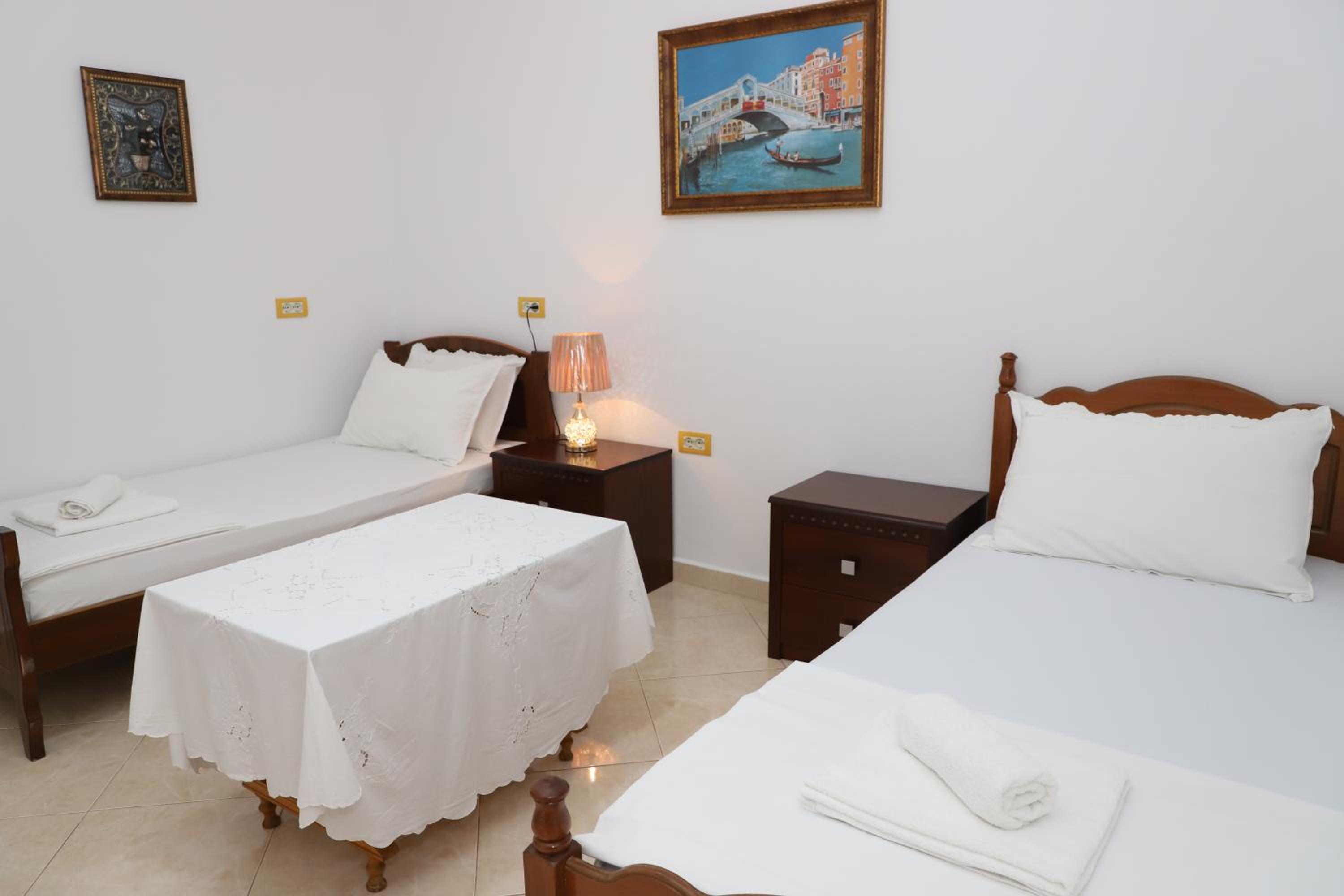 Guest House Veizaj Center