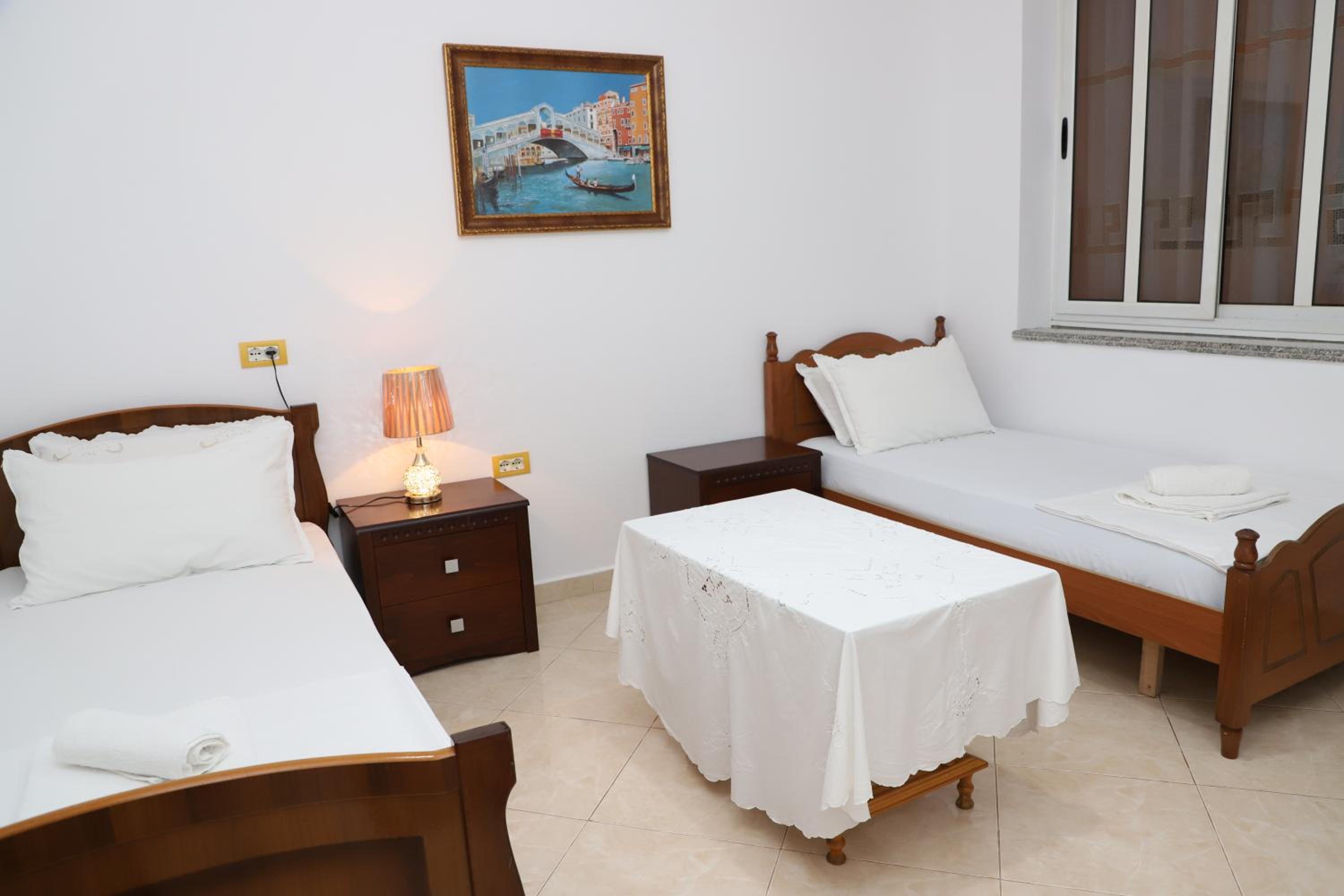 Guest House Veizaj Center