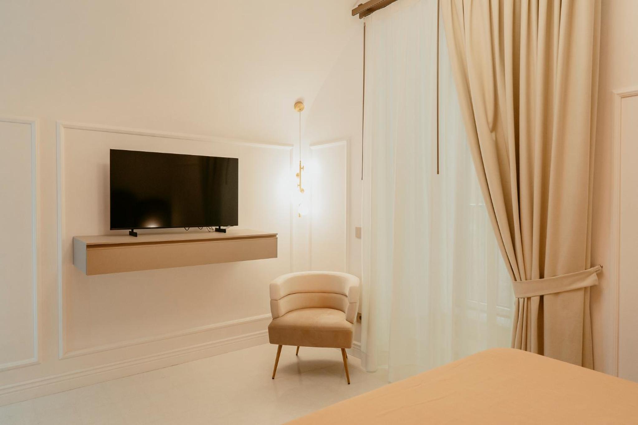 Luxury apartment-Quartieri Spagn by Alux38