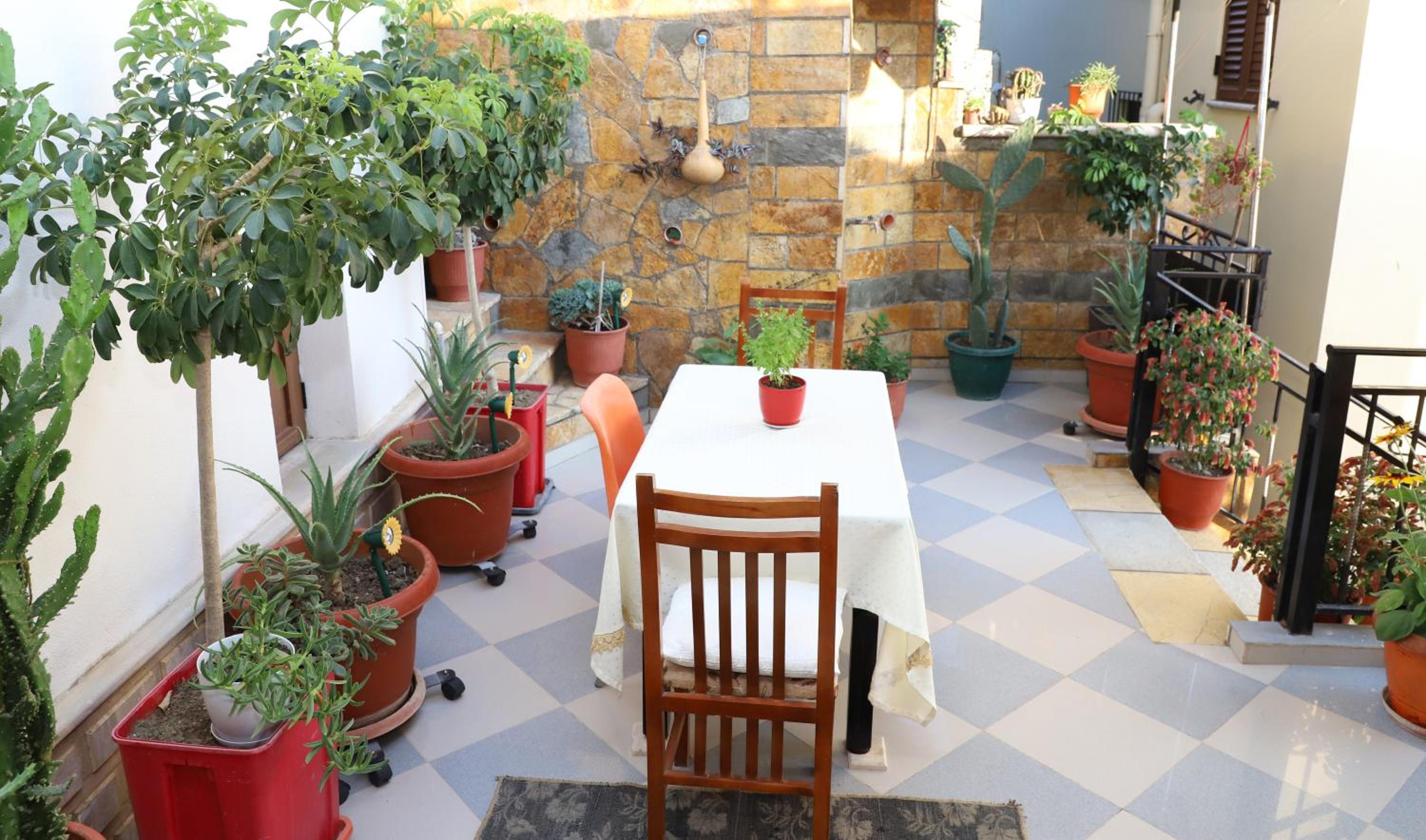 Guest House Veizaj Center