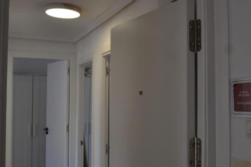APARTAMENTO de DISEÑO en el CENTRO -Desing Apartment in the Center view 3