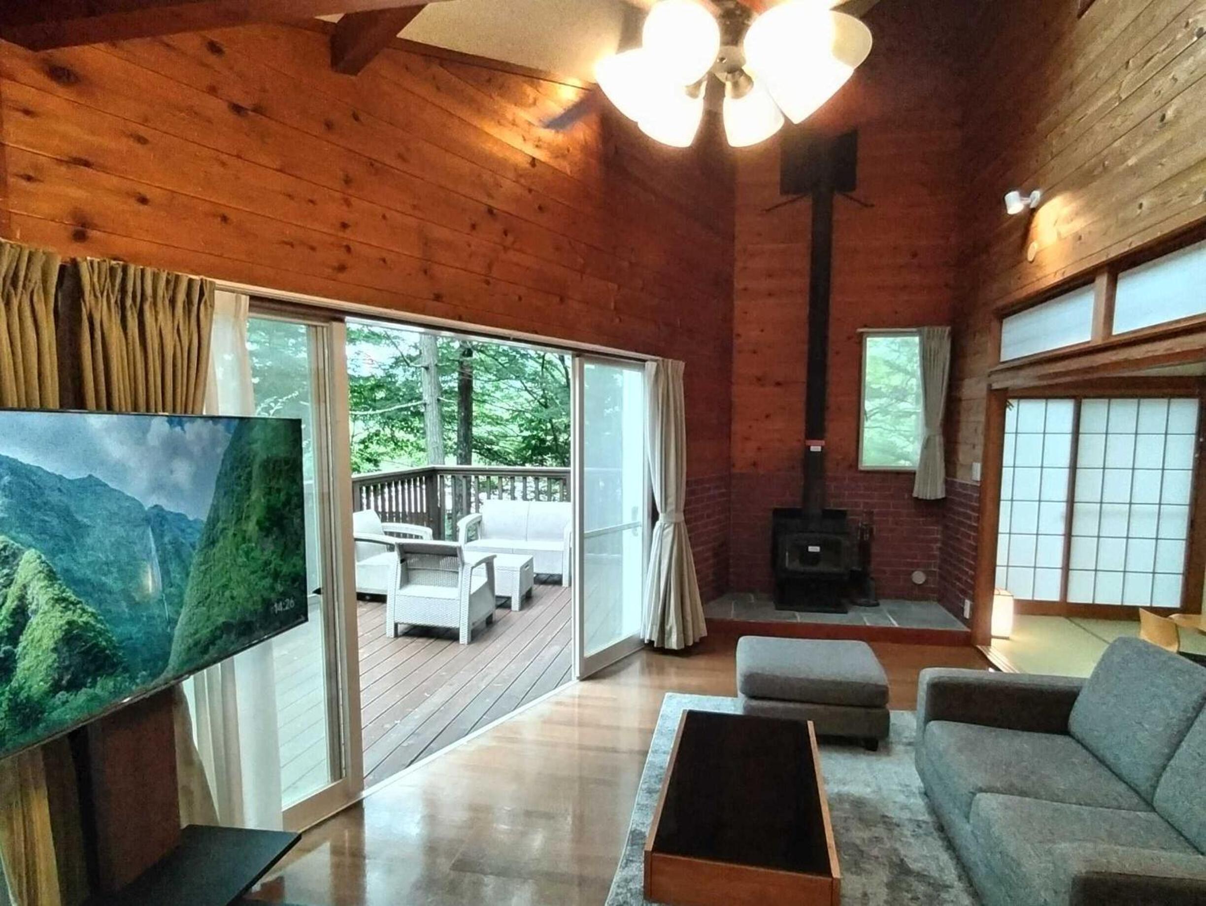 Photo 12