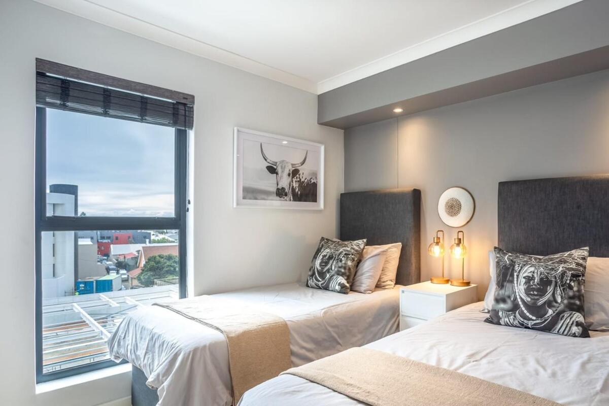 Bergsig Spacious Deluxe Corner Unit view 2