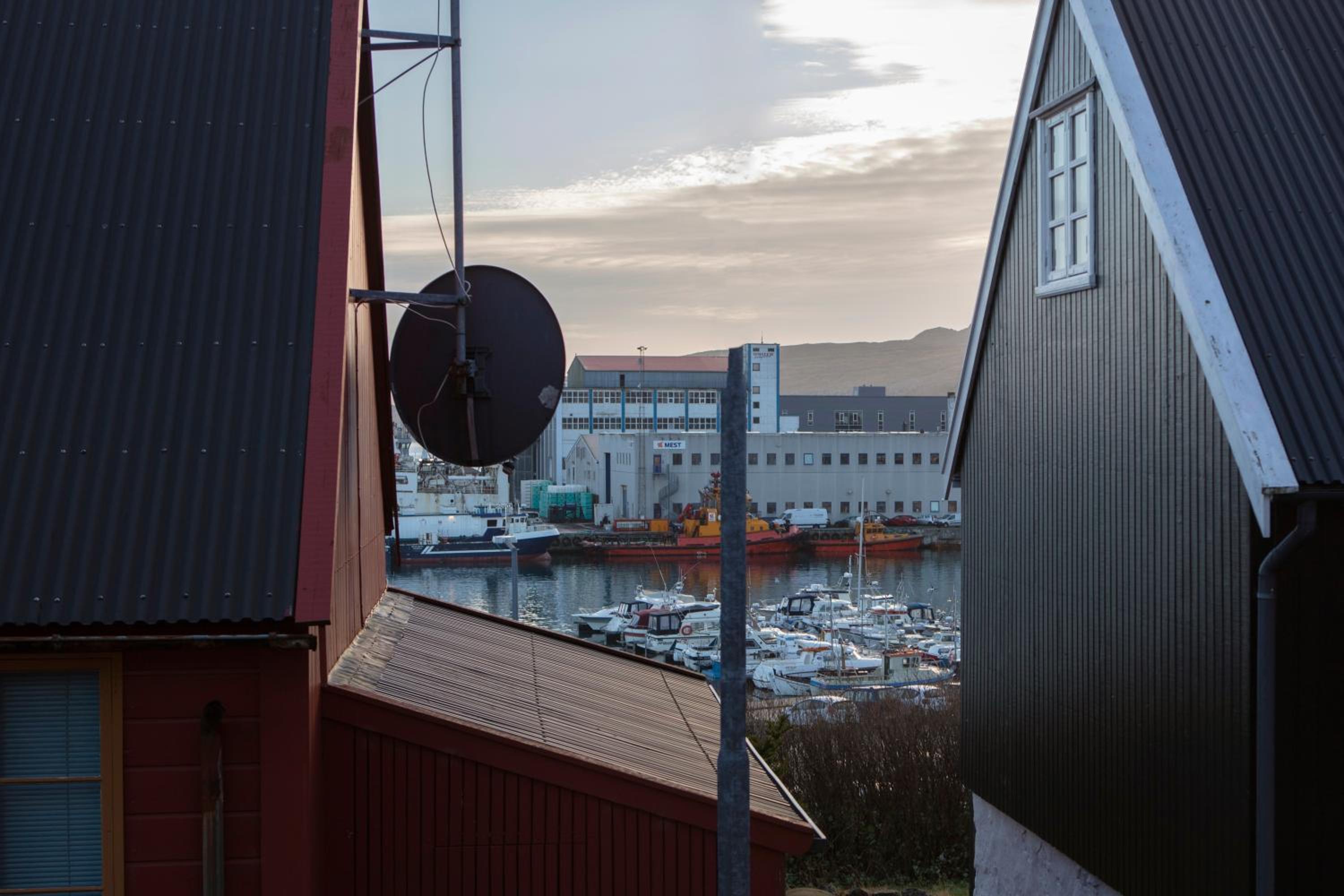 CONRADSBREKKA Luxury Apartment in Central Tórshavn