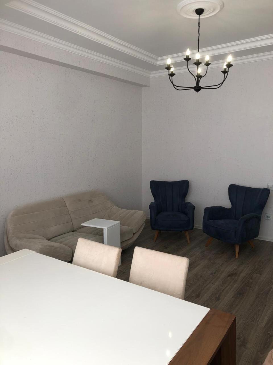 3 room apartment