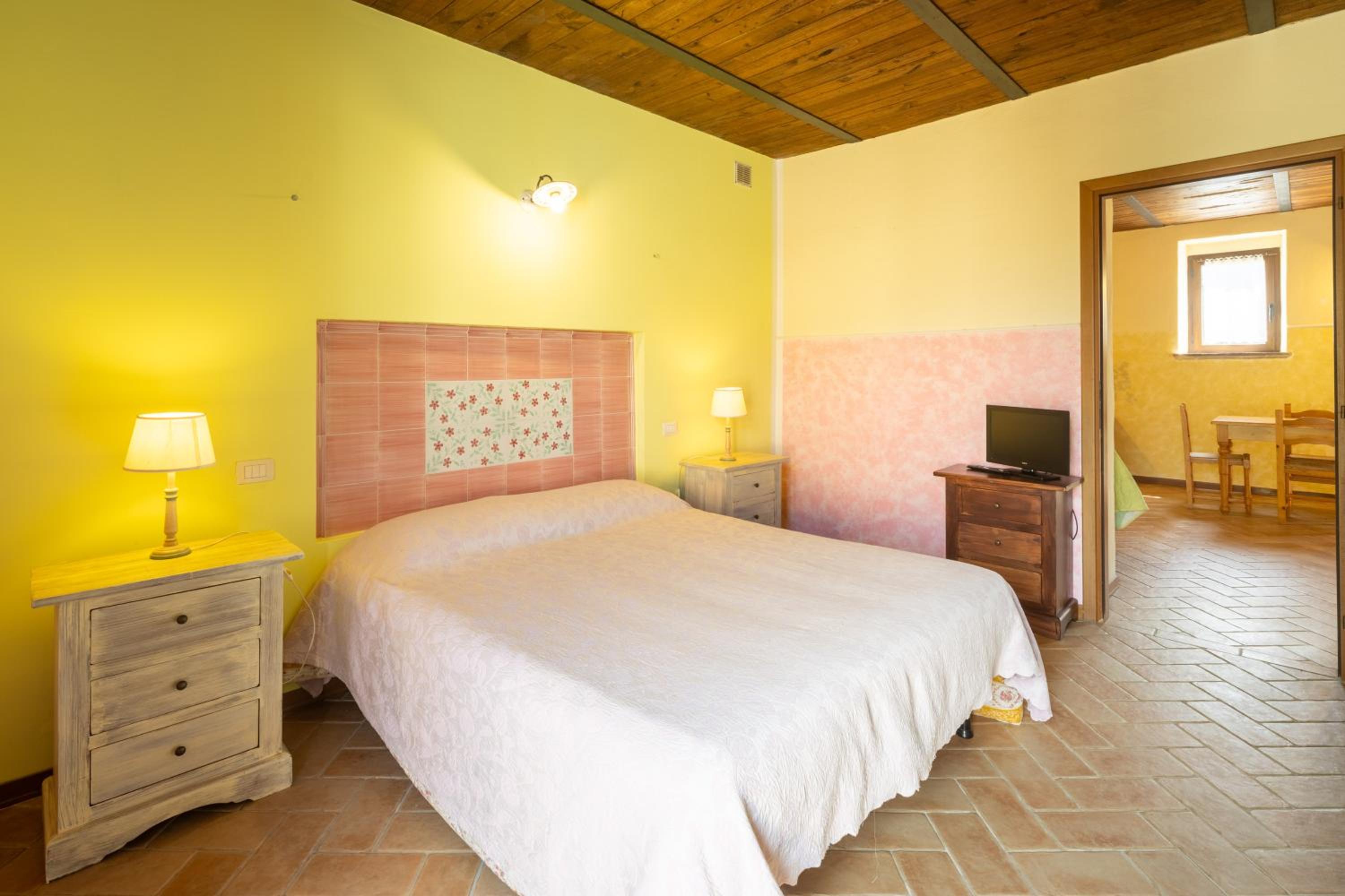 Casale Santomanno by VacaVilla