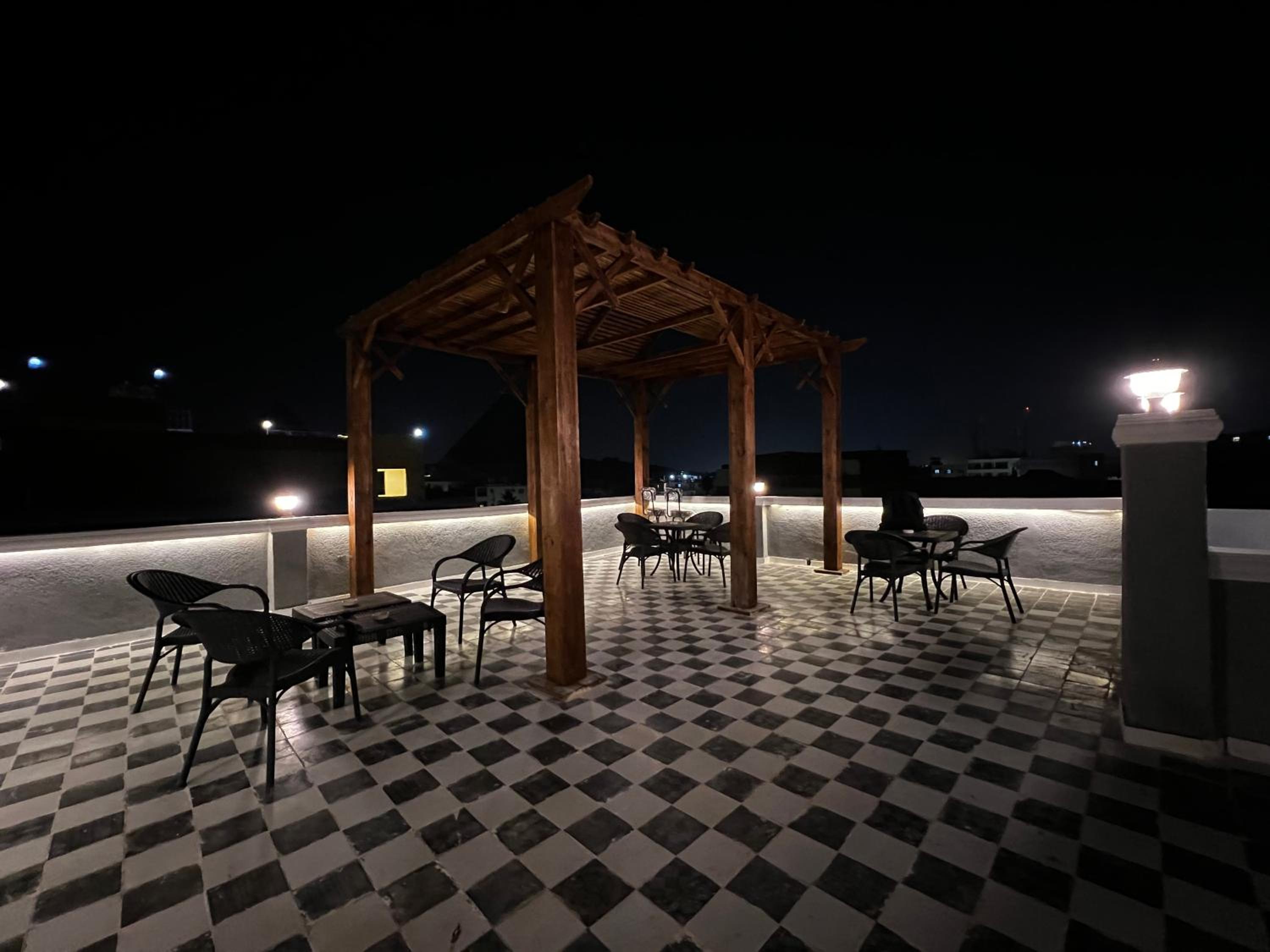 The Pyramids Gate Inn