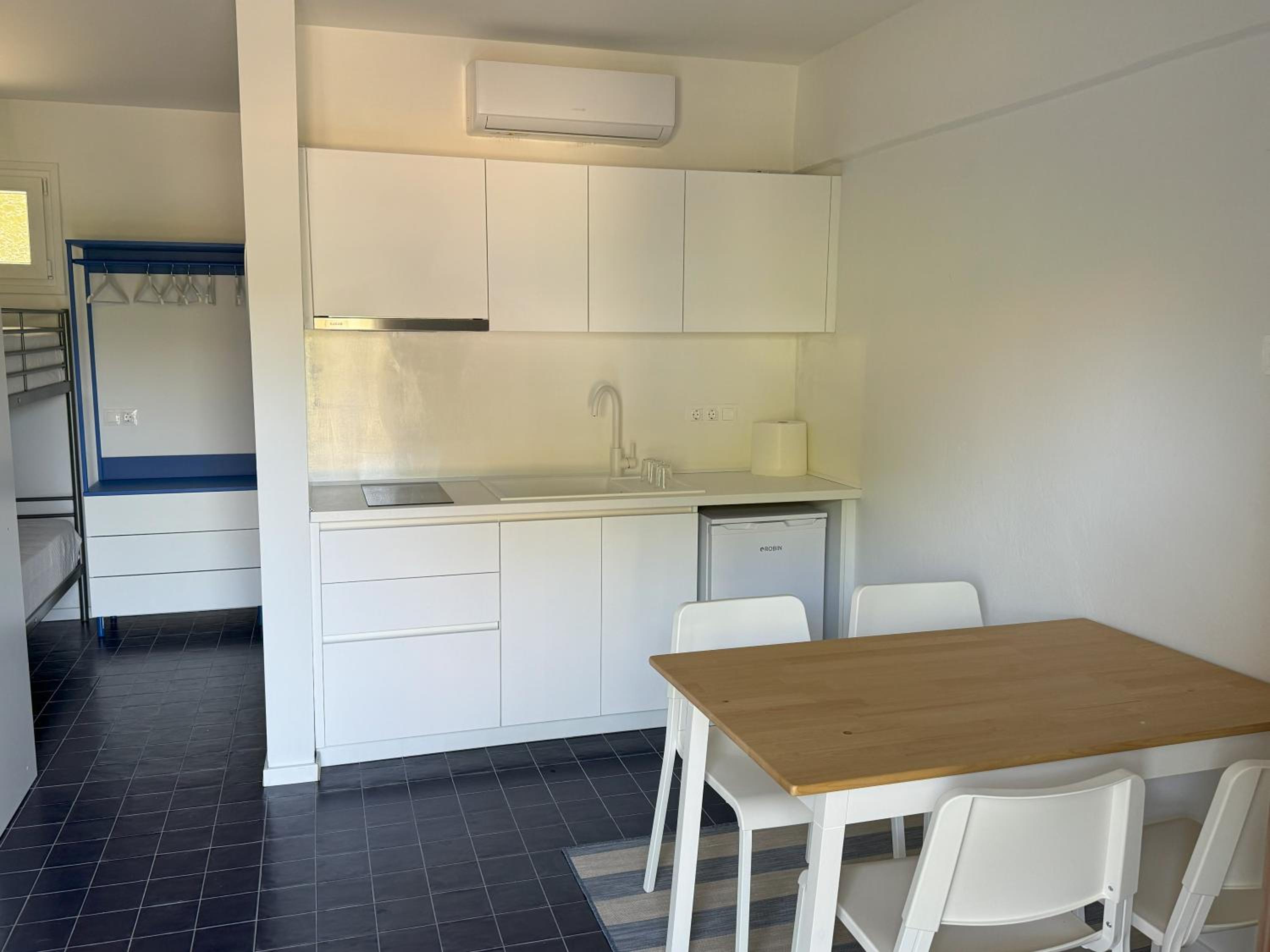 Diafanos Beach Apartments