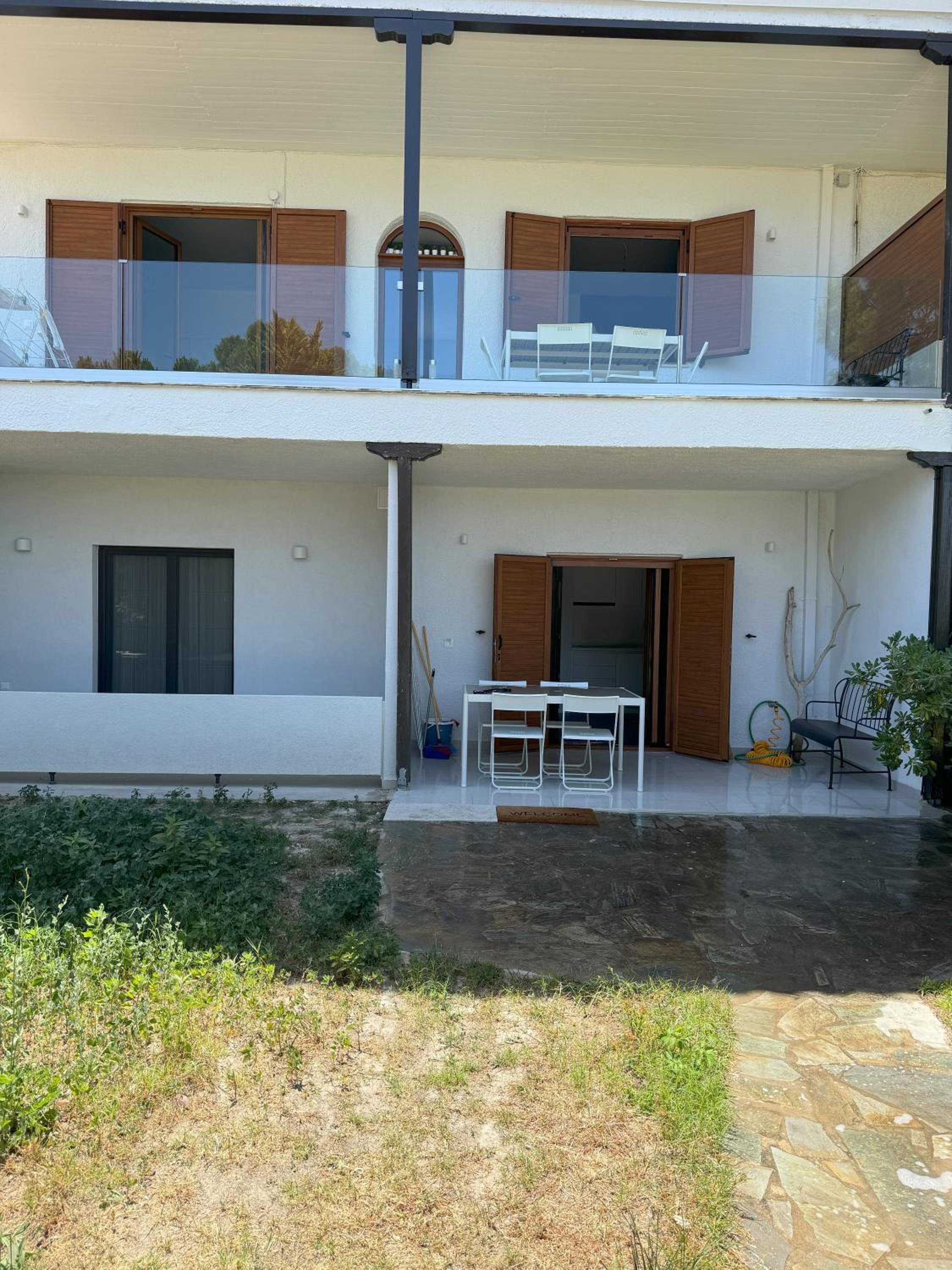 Diafanos Beach Apartments