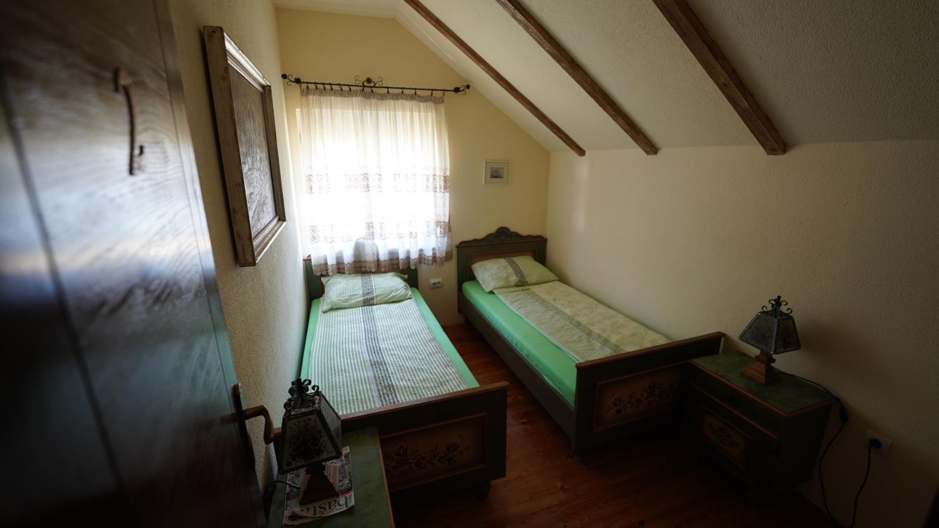 Photo 44