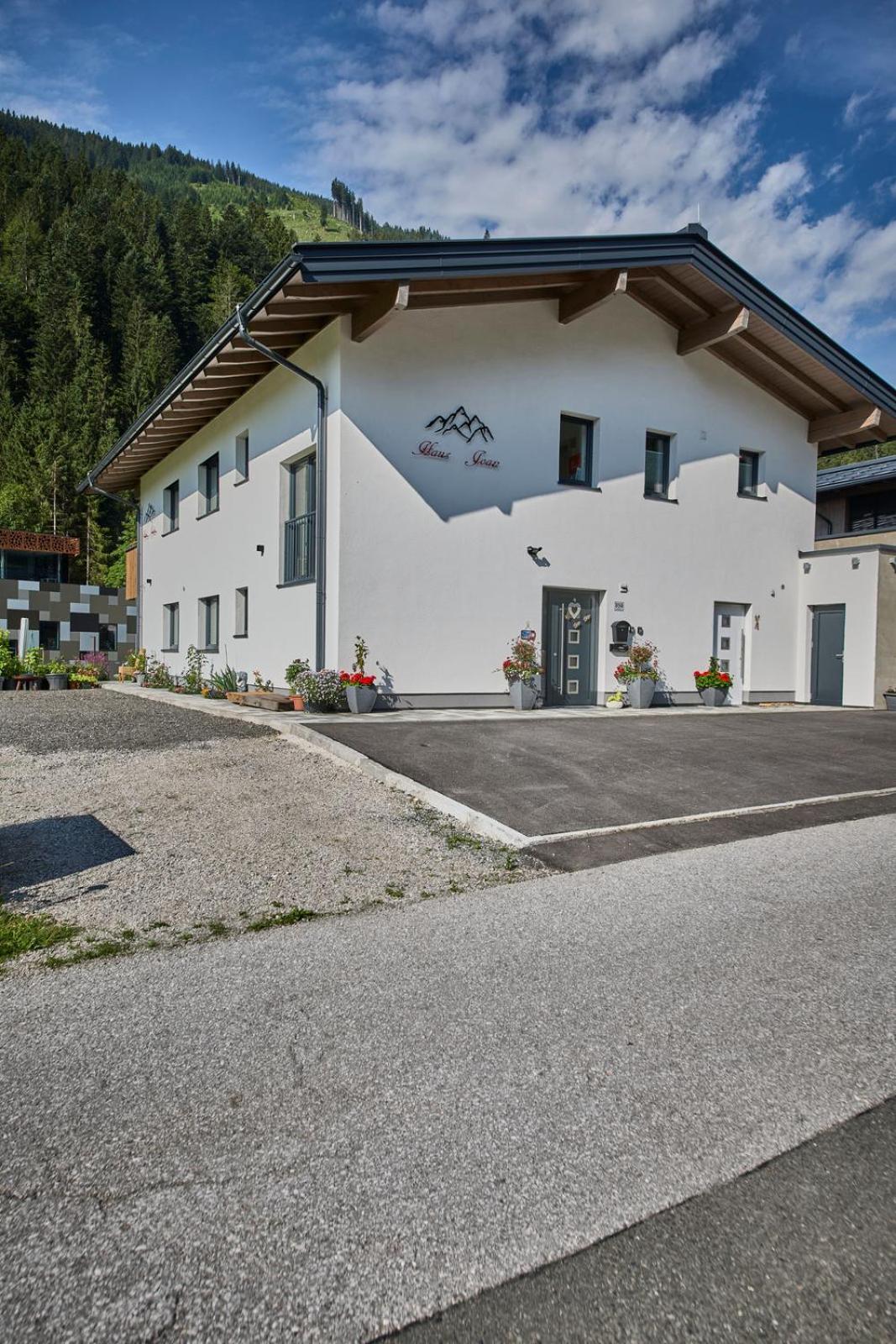 Haus Joan - Apartments