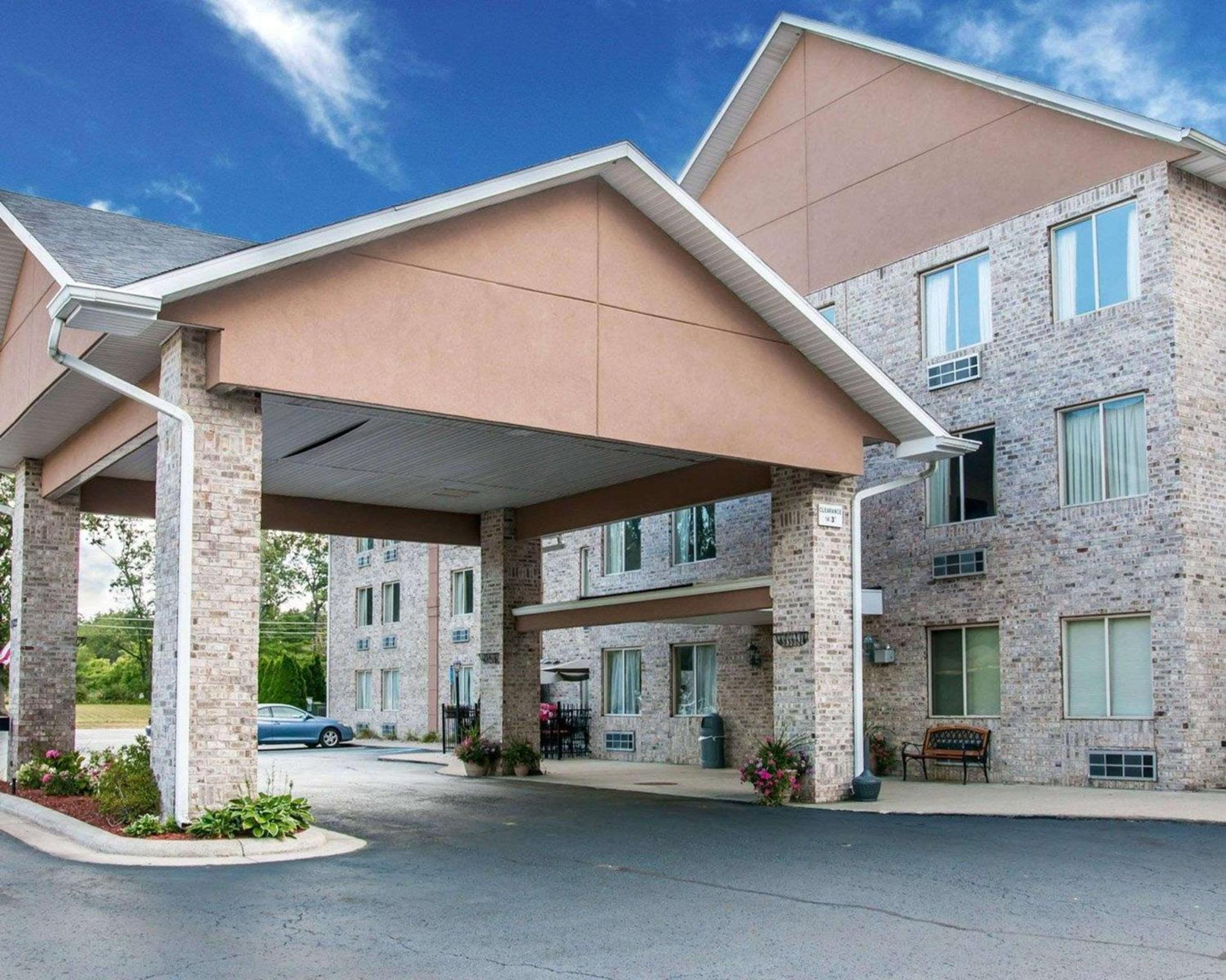 Comfort Inn Whitehall near Michigan's Adventure, Foto 22