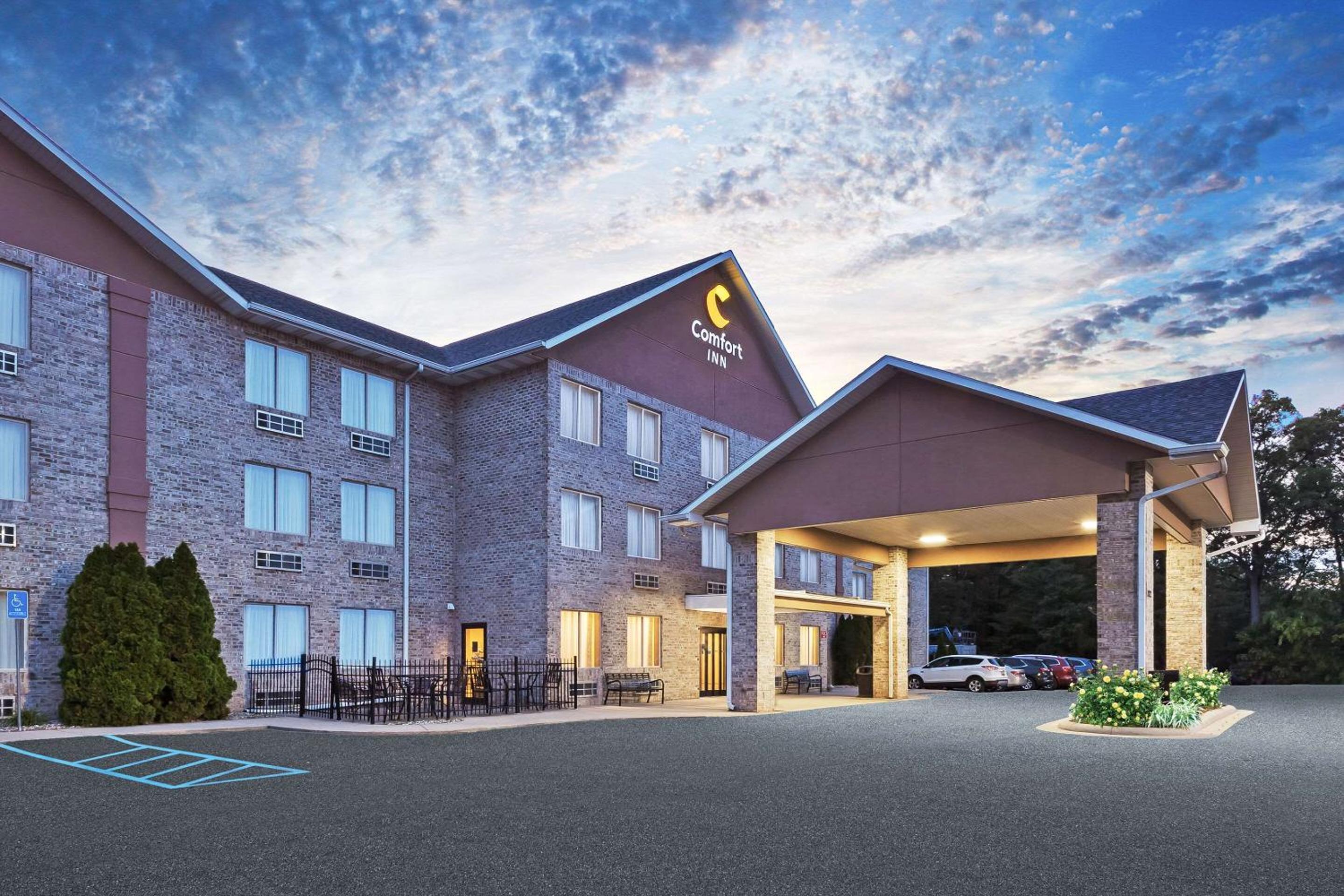 Comfort Inn Whitehall near Michigan's Adventure, Foto 13