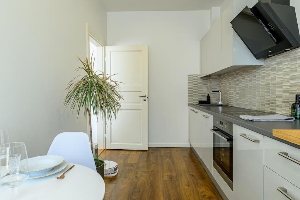 Seaside apartment with terrace