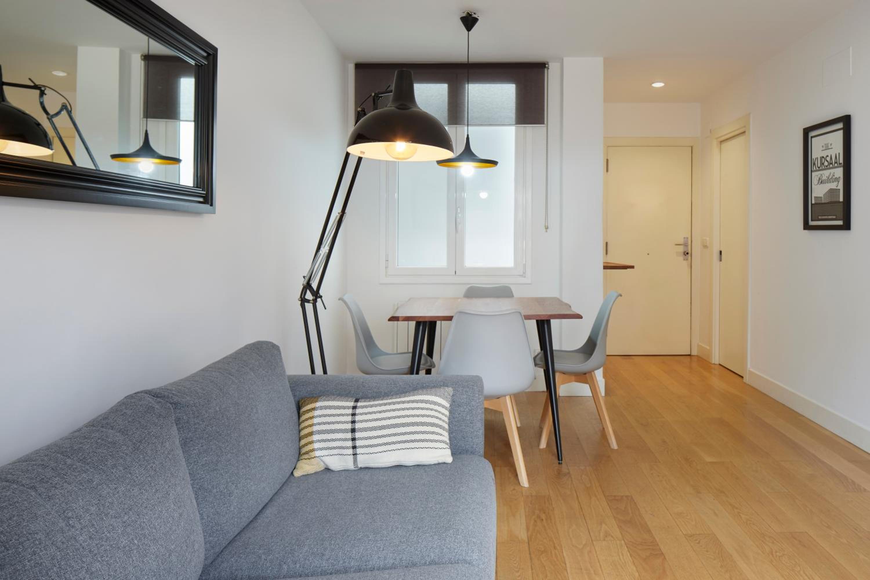 Always Easy I Carquizano