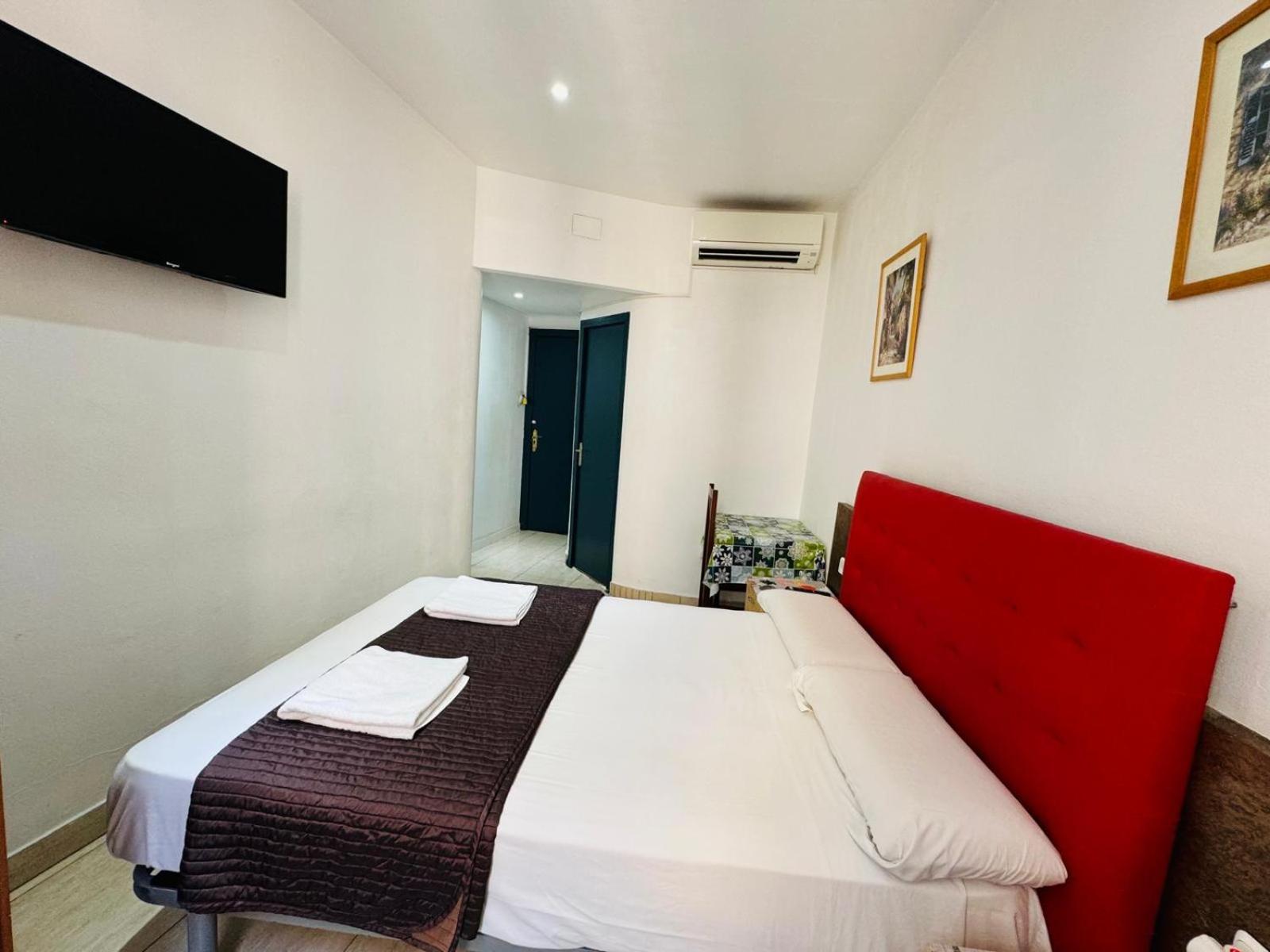 Hostal Mont Thabor