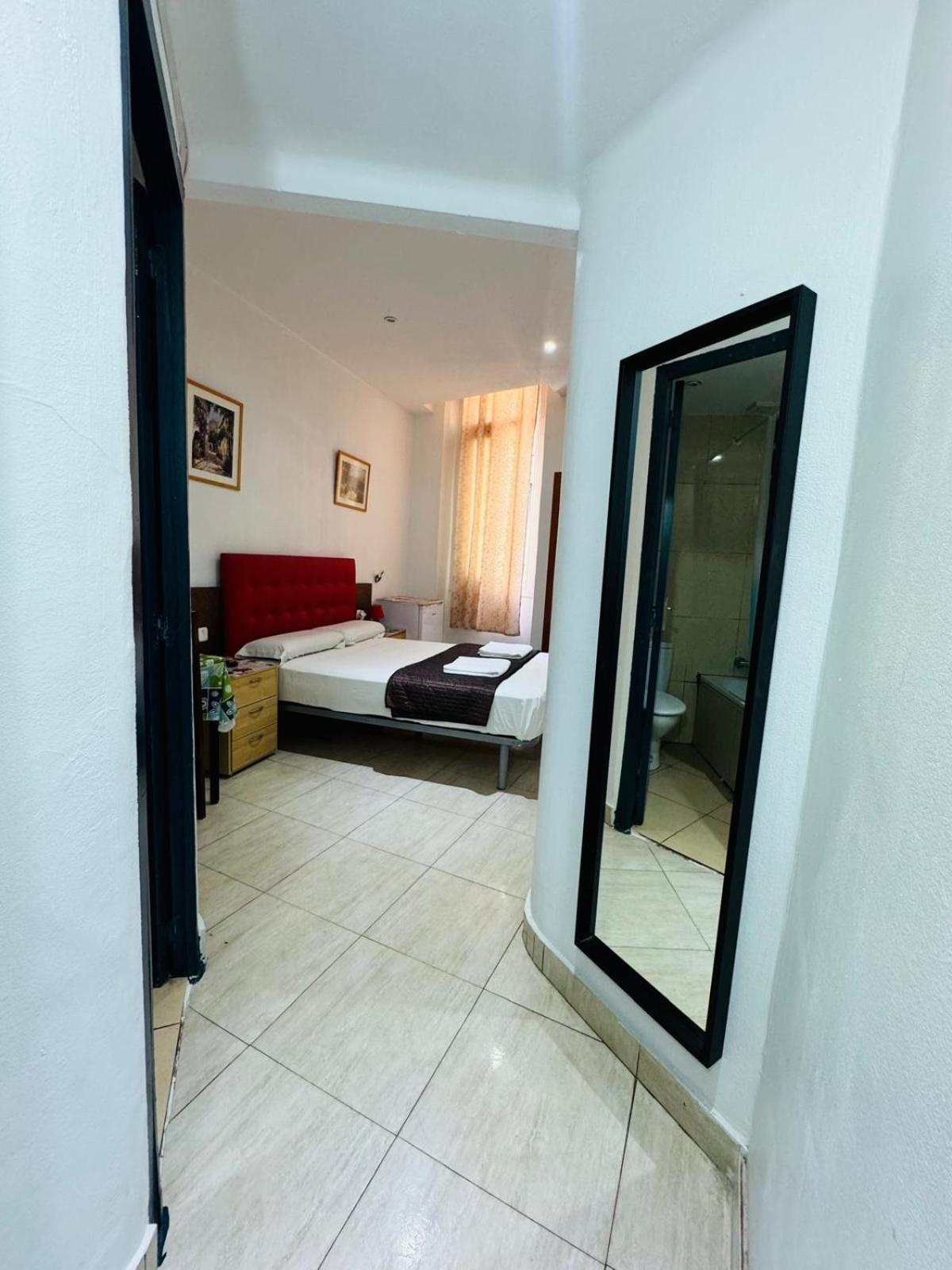 Hostal Mont Thabor