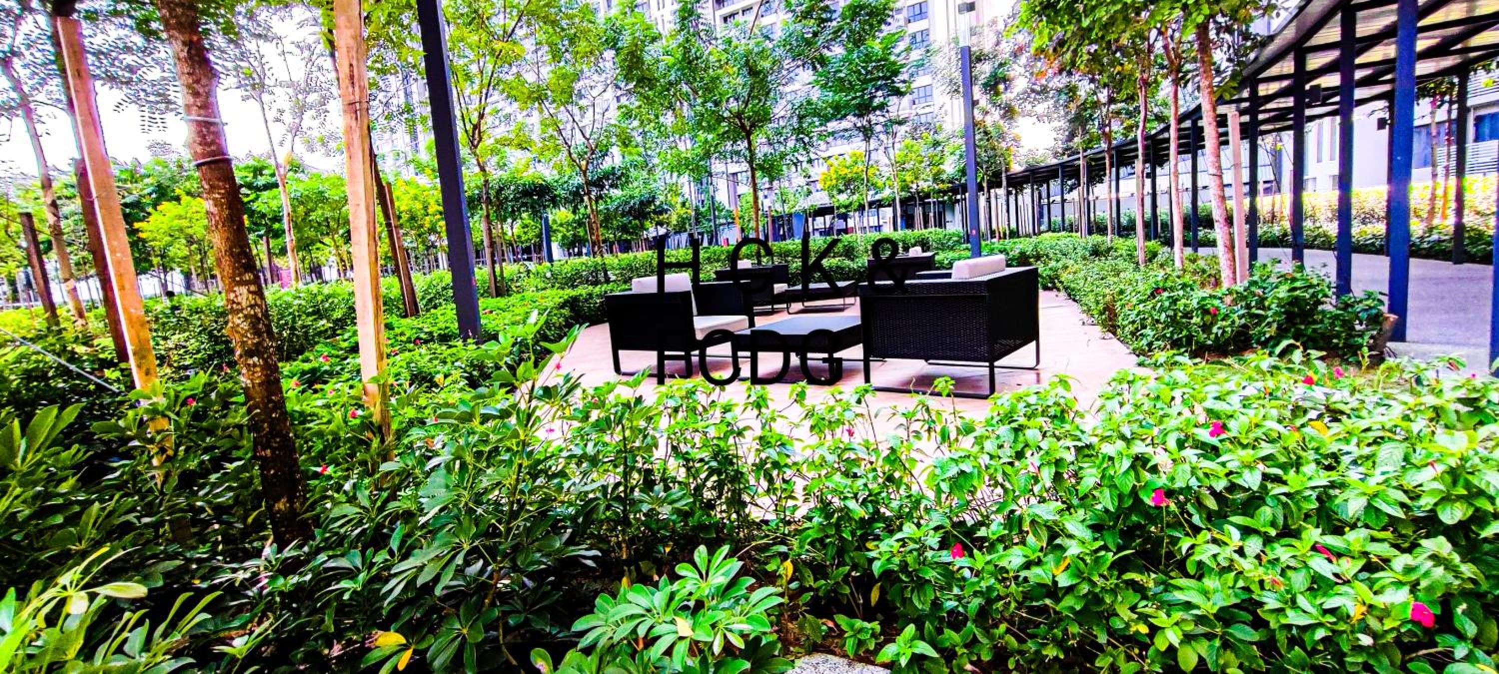 Massive KL View at M-Vertica by HCK