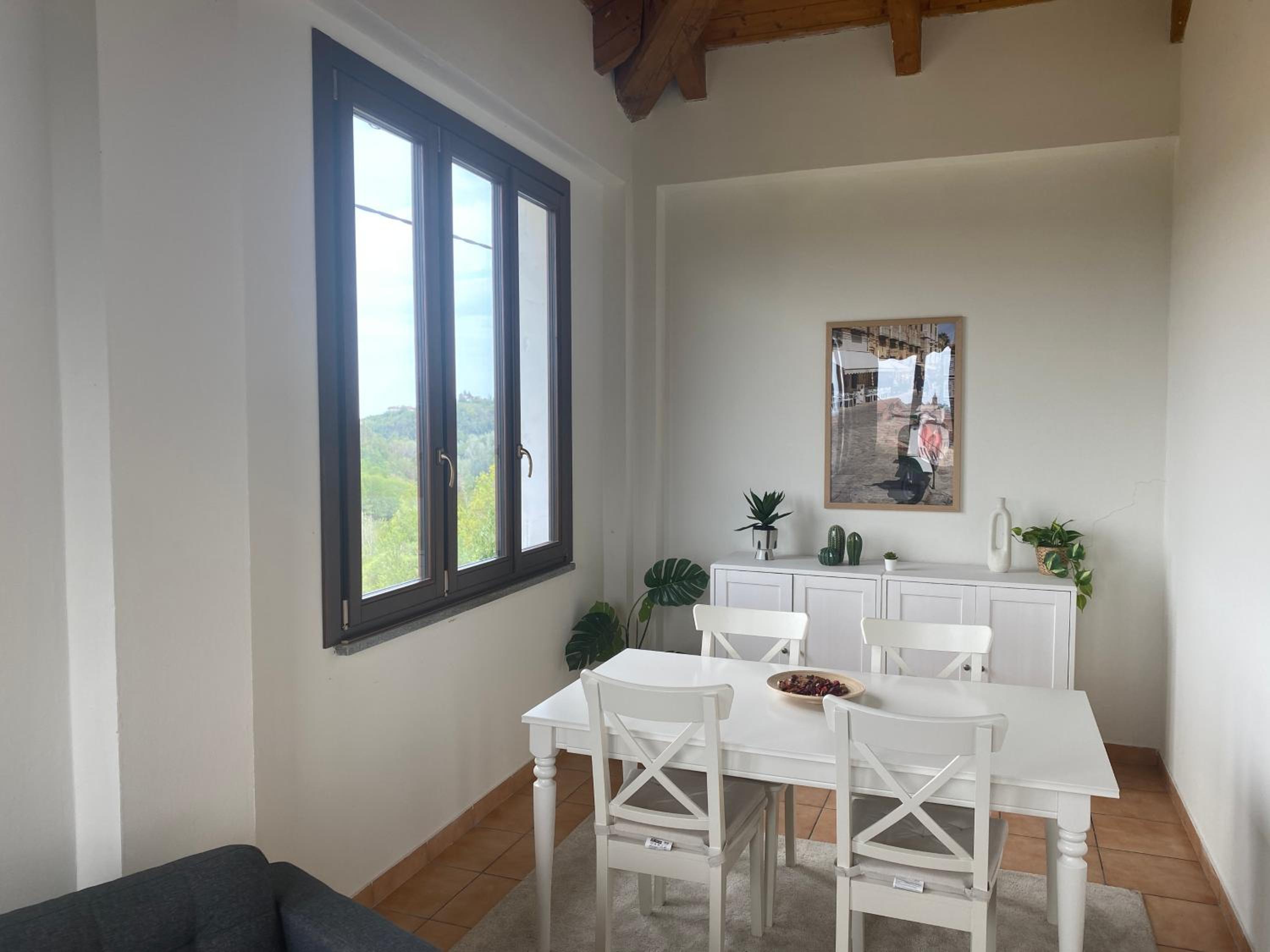 Big house in Montegrosso dAsti with room for 10 view 5