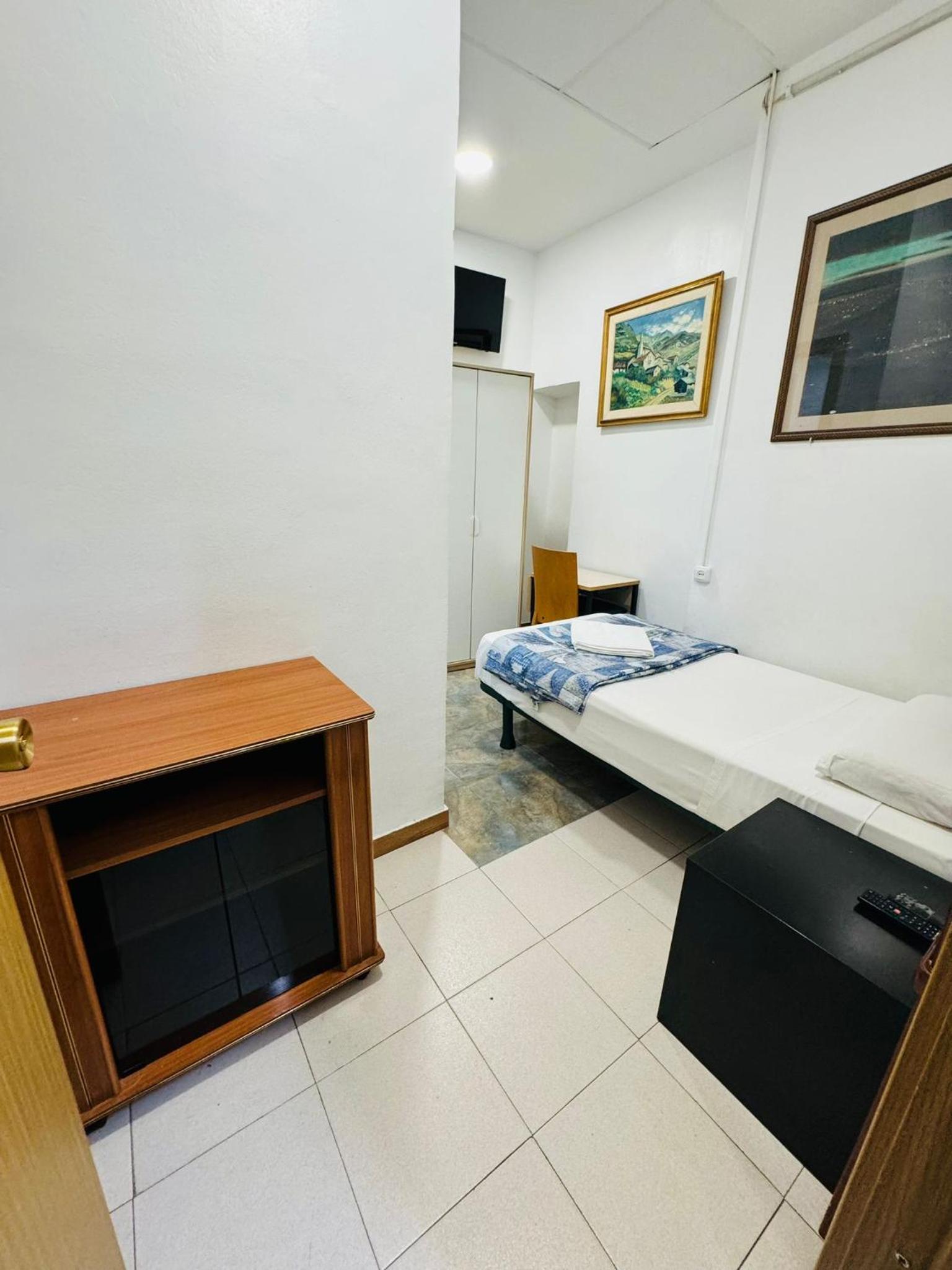 Hostal Mont Thabor