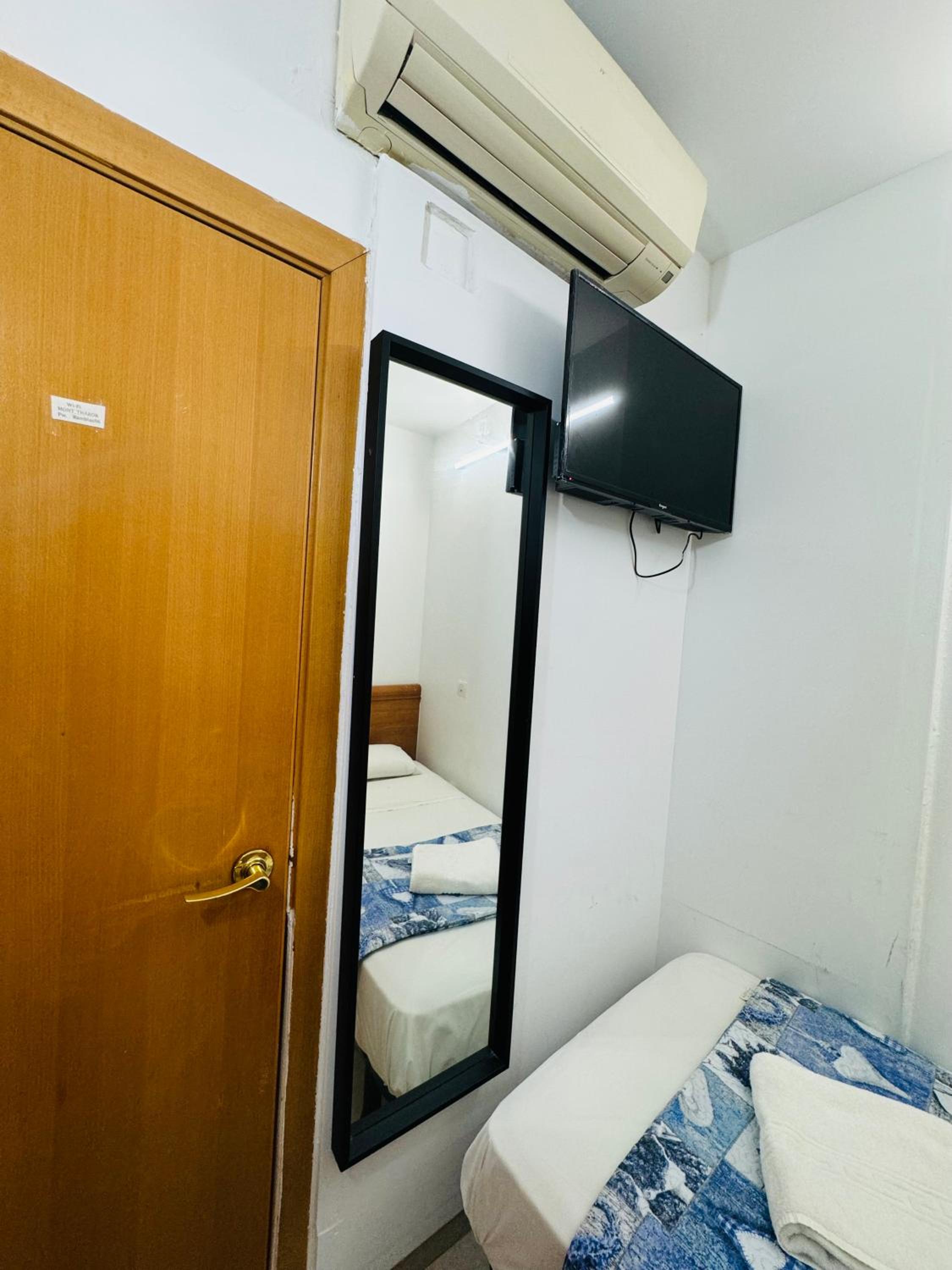 Hostal Mont Thabor