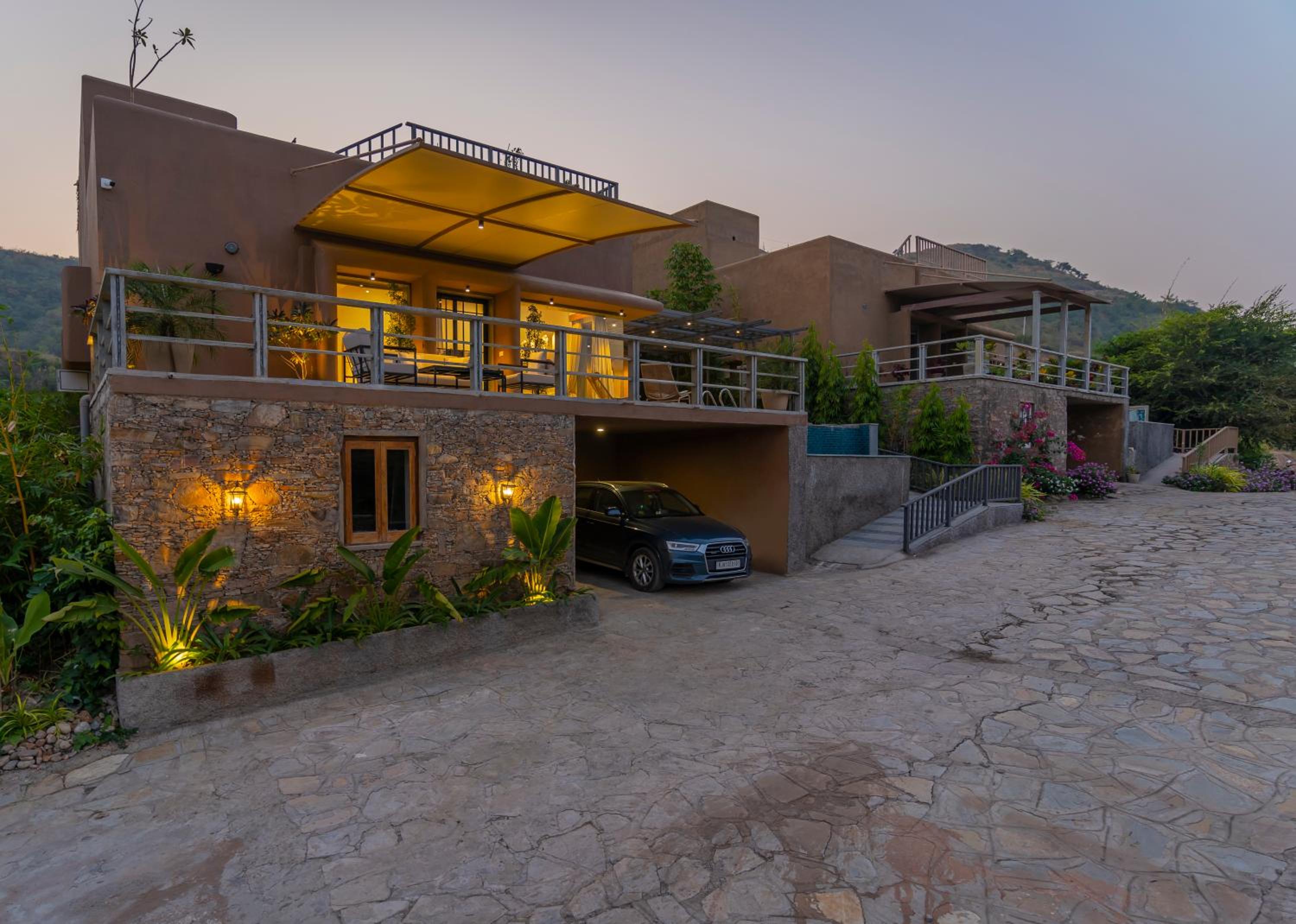 SaffronStays Moringa Valley - Cedar Villa view 3