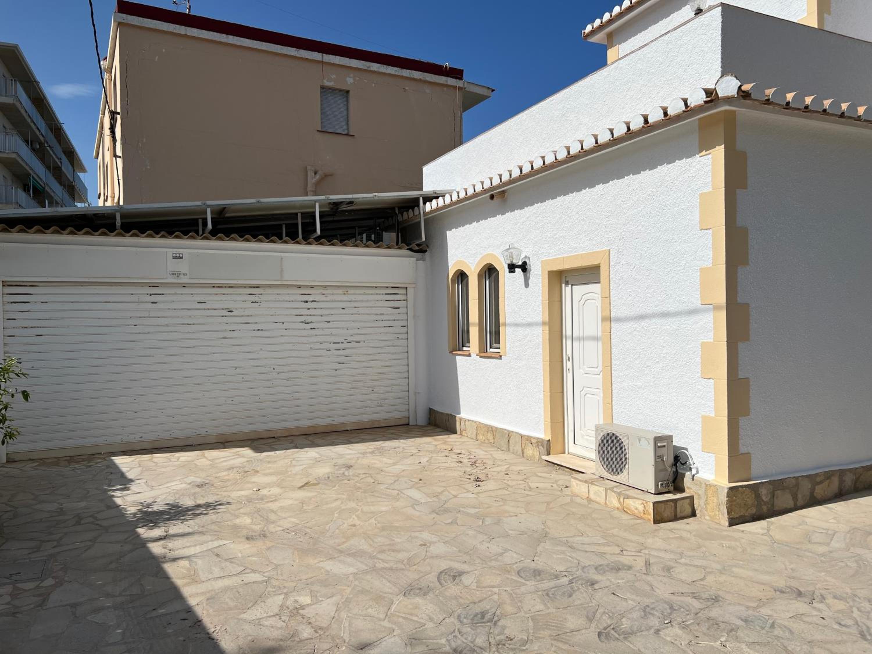 holaVivienda - Villa de lujo a pie de playa con piscina privada