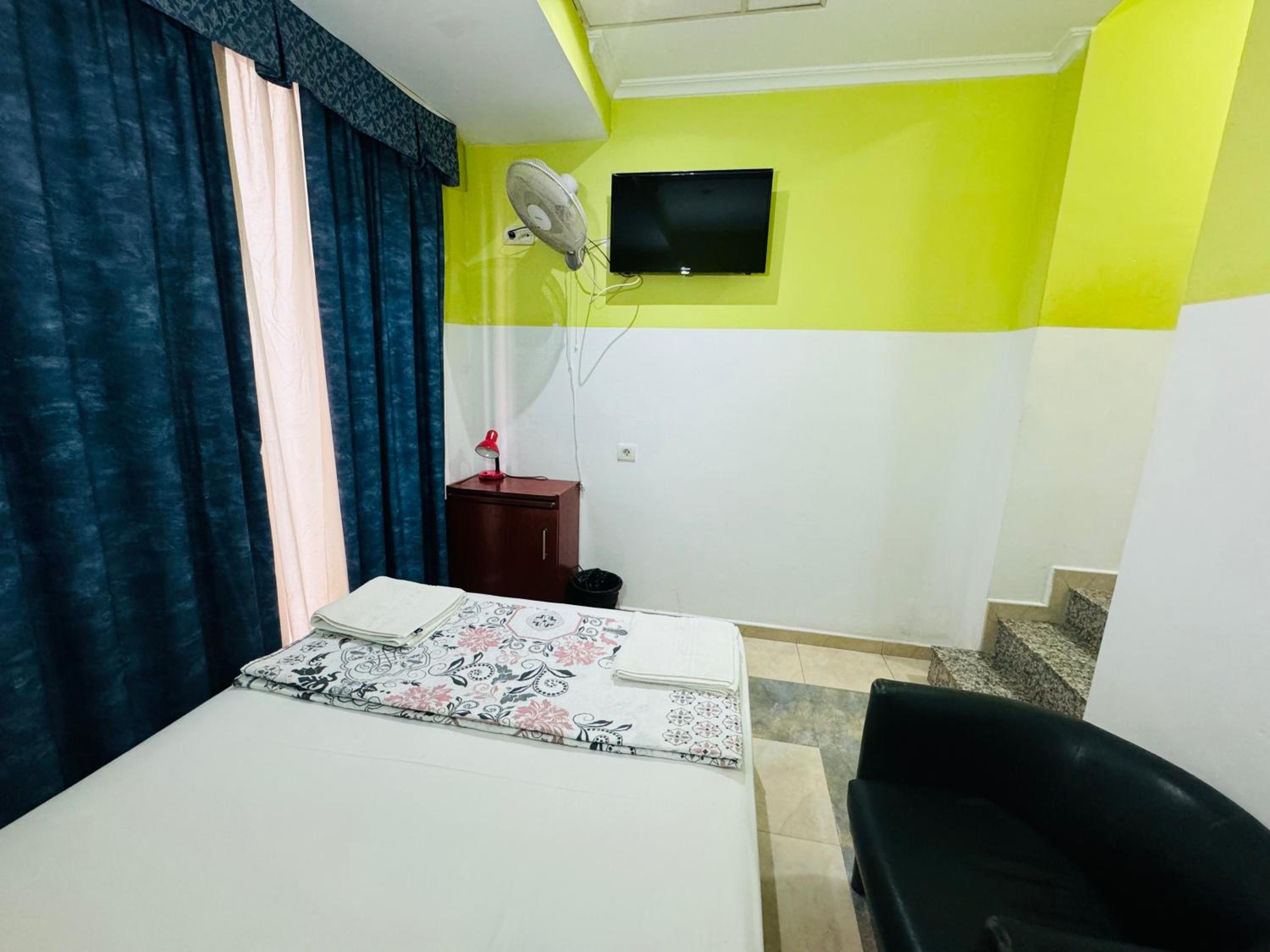 Hostal Mont Thabor