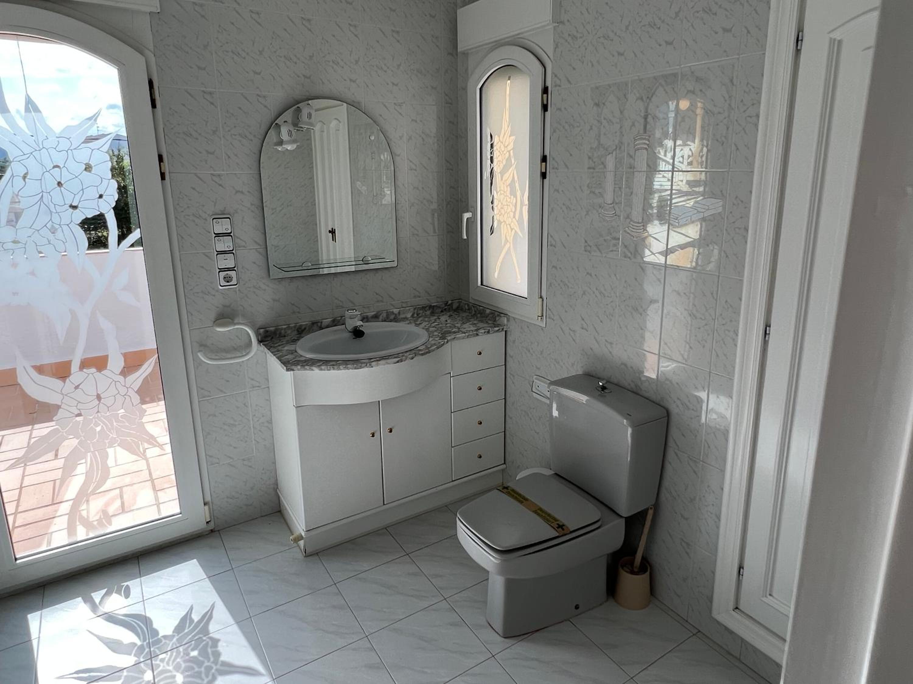 holaVivienda - Villa de lujo a pie de playa con piscina privada