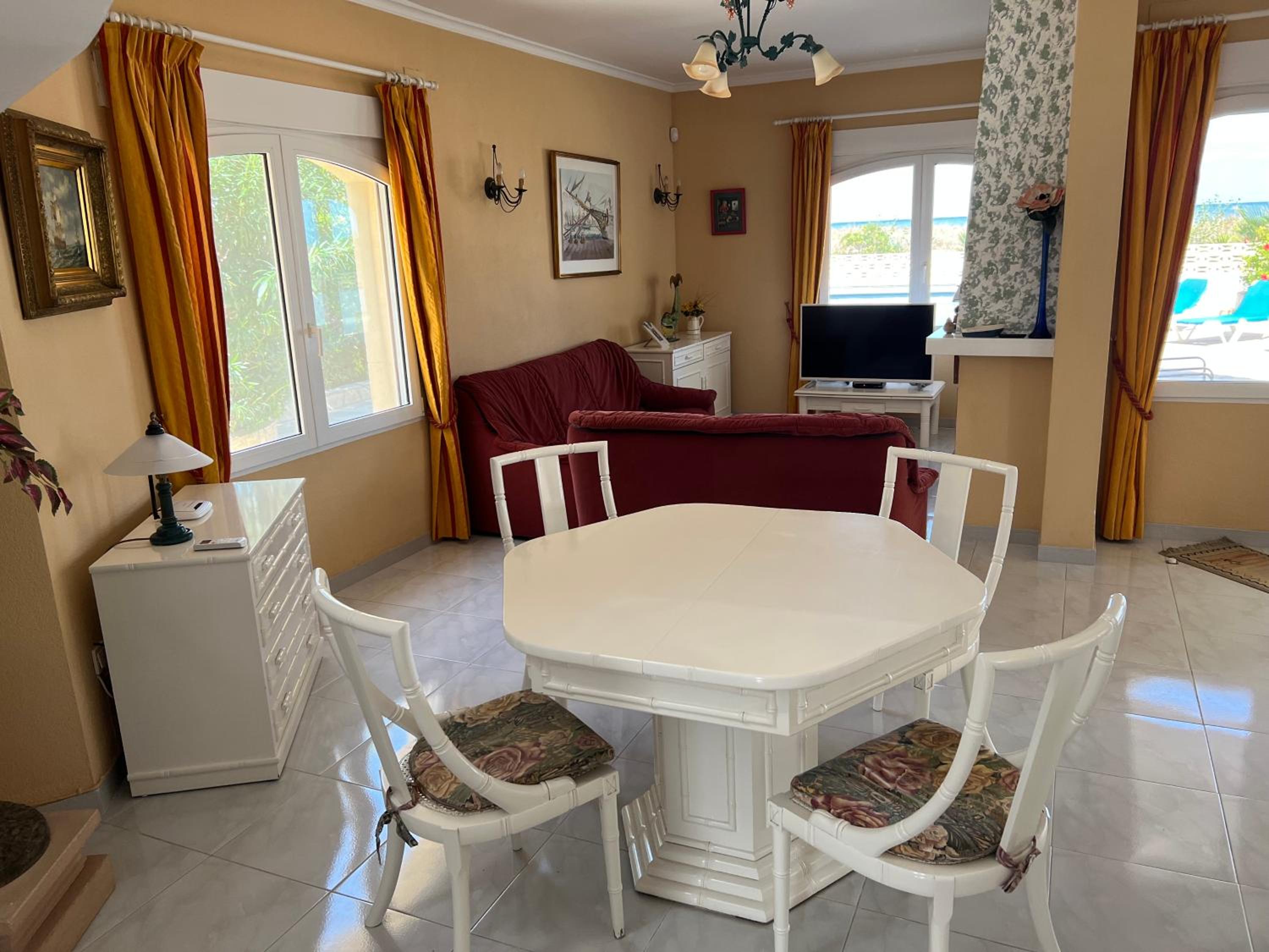 holaVivienda - Villa de lujo a pie de playa con piscina privada
