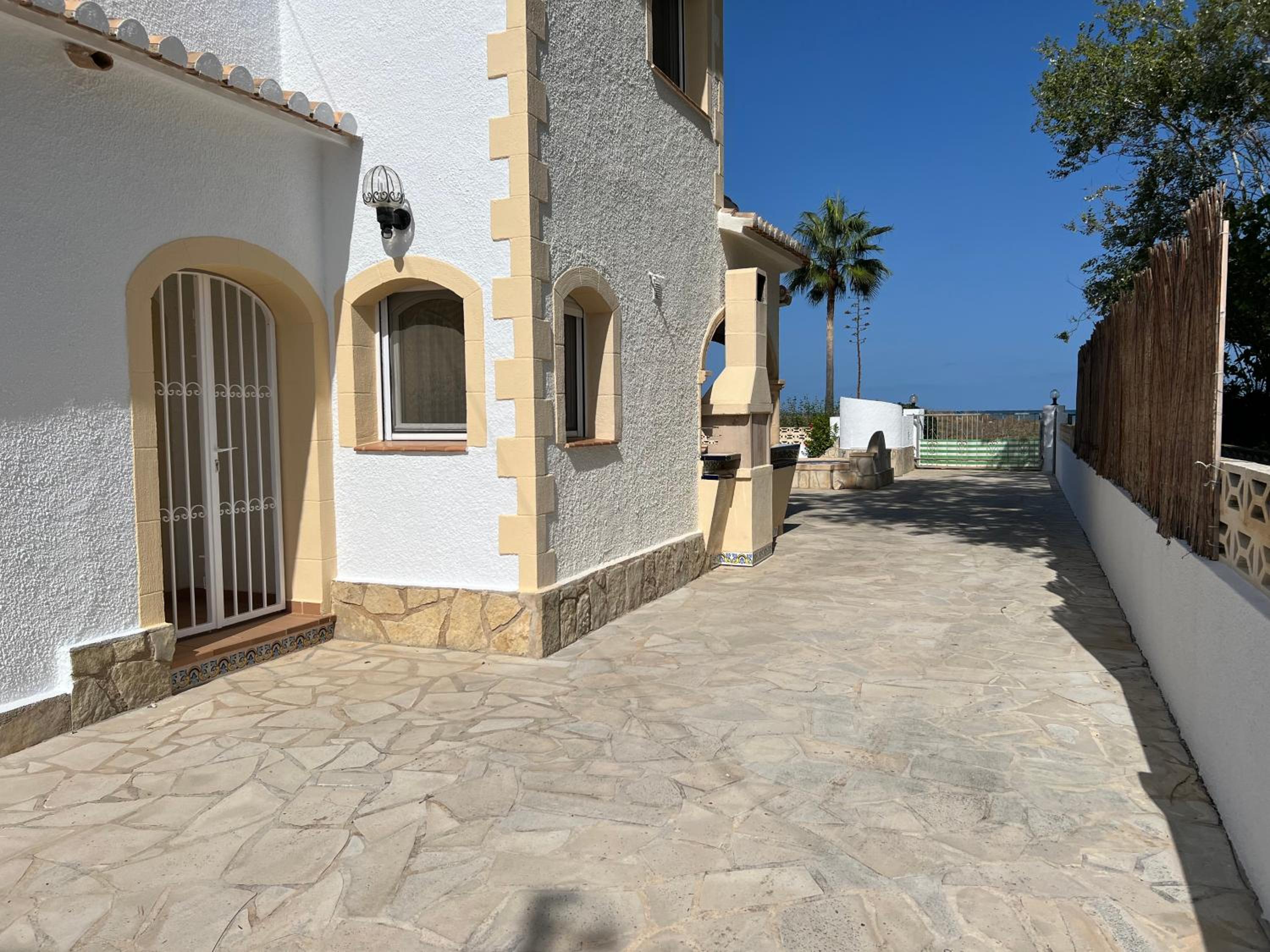 holaVivienda - Villa de lujo a pie de playa con piscina privada