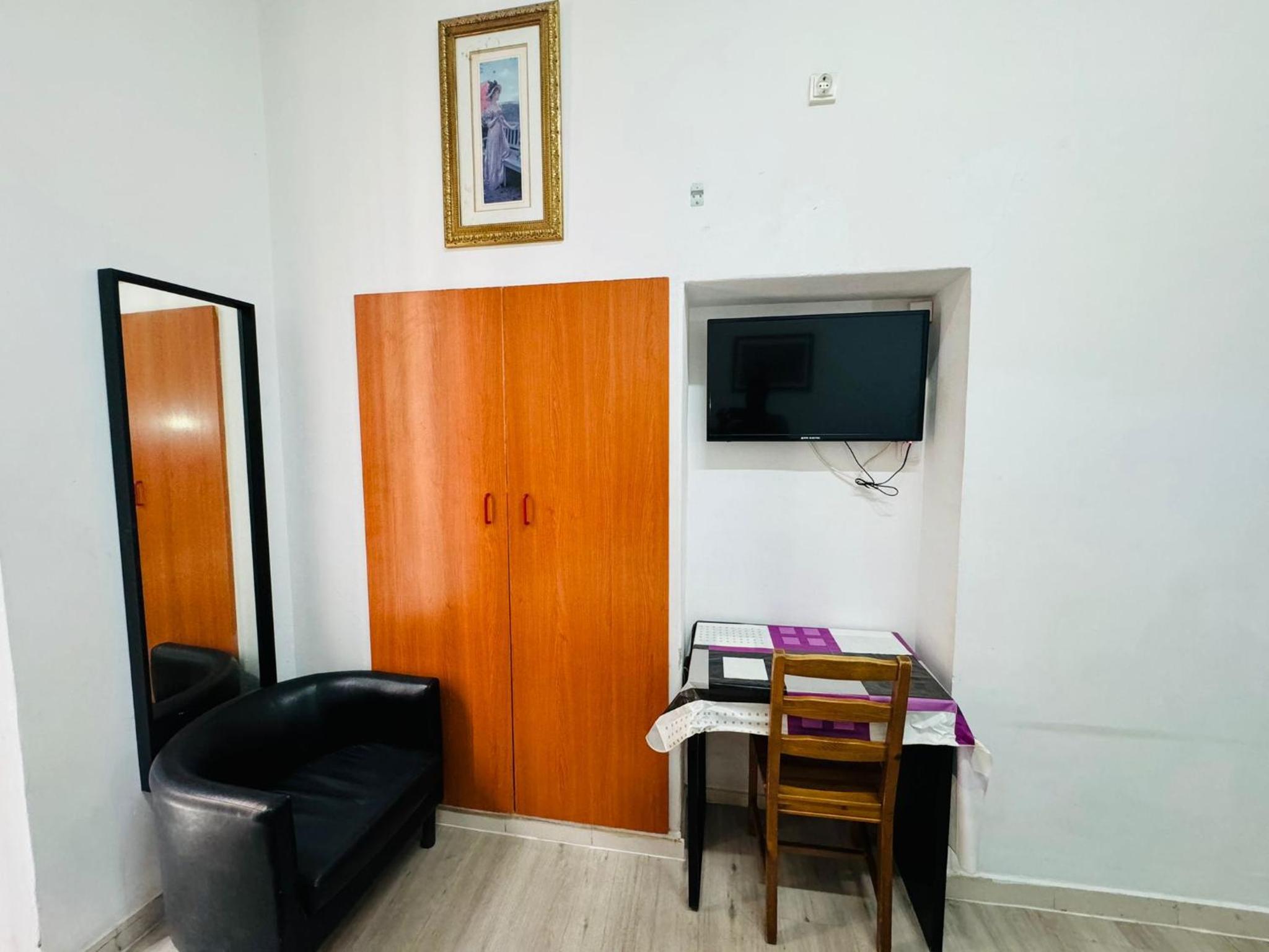 Hostal Mont Thabor