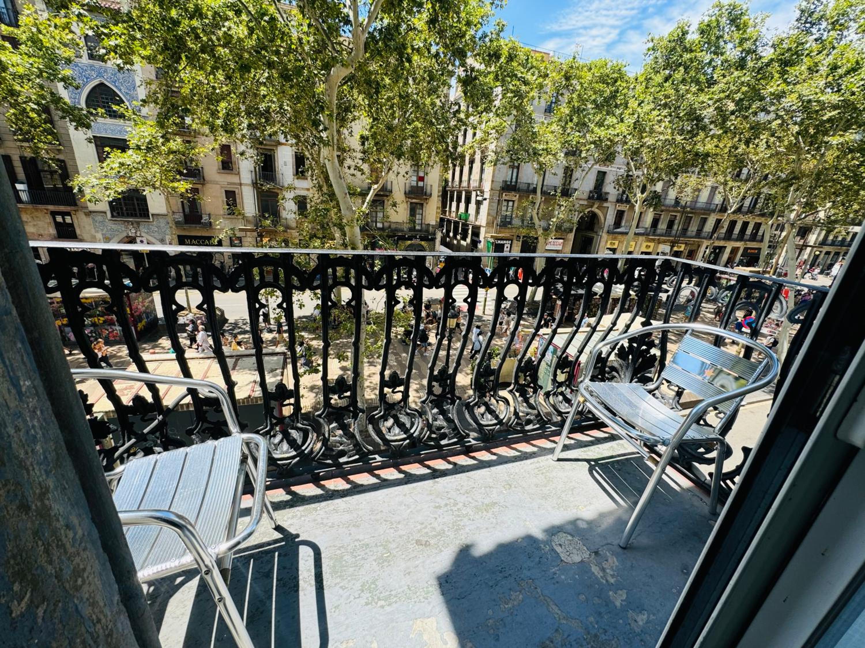 Hostal Mont Thabor
