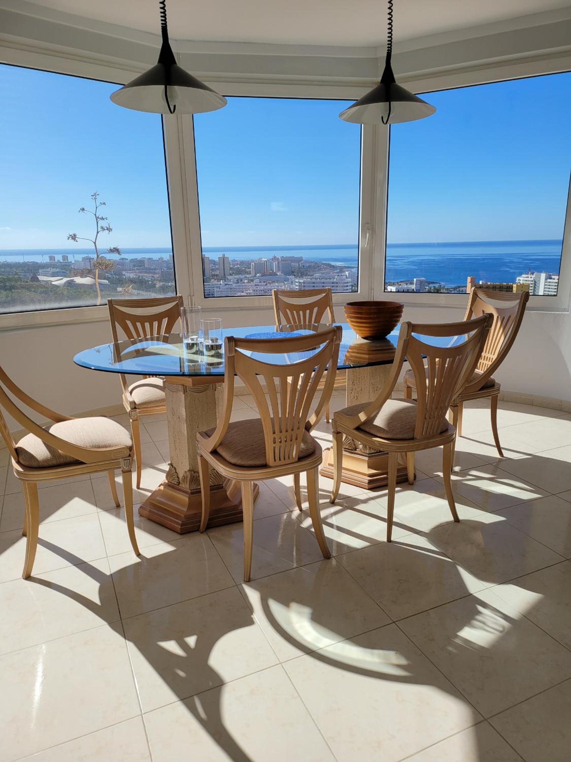 Ferienhaus El Musgo mit Meerblick und Pool