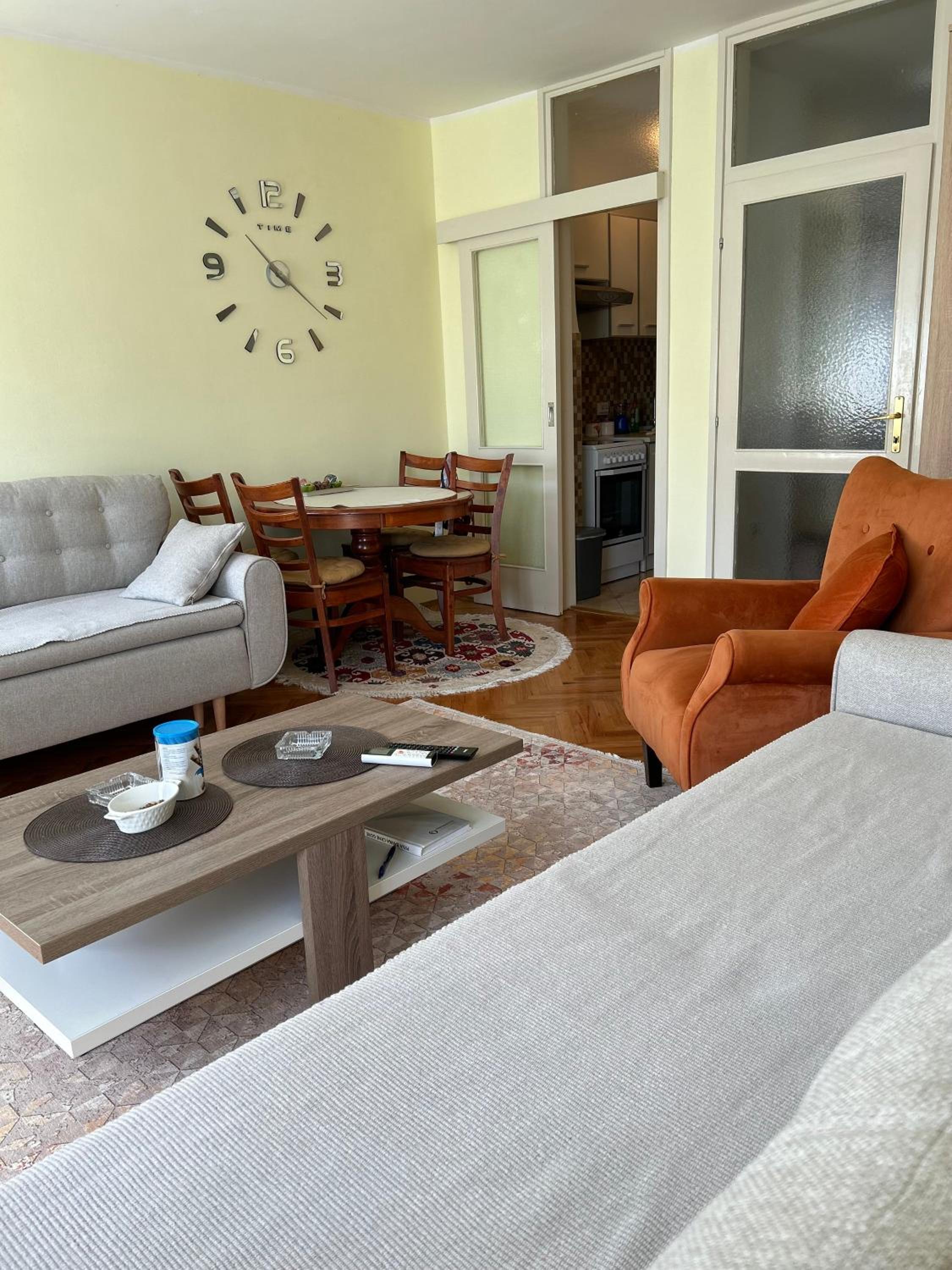 Apartman Bešović Cetinje view 4