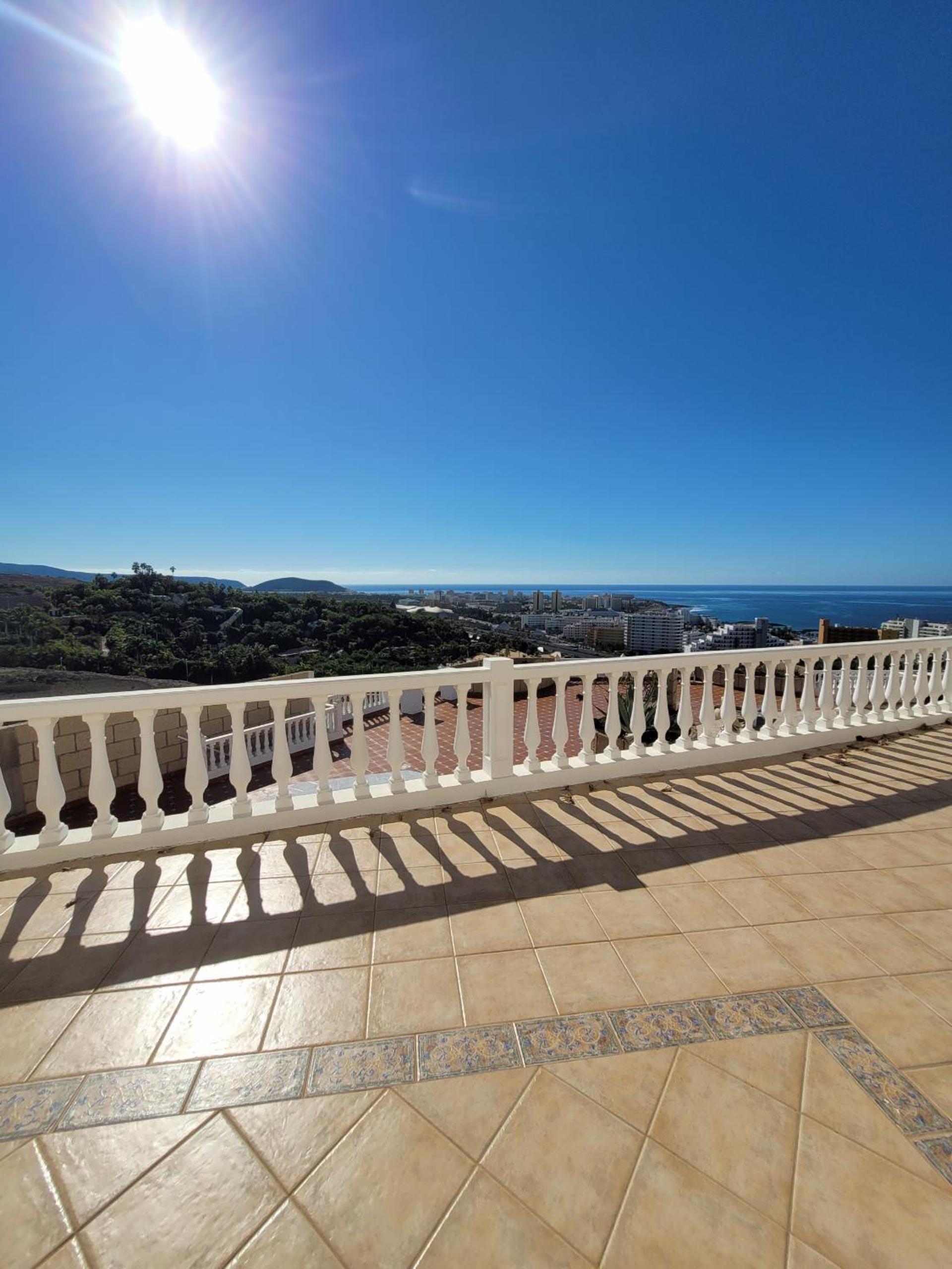Ferienhaus El Musgo mit Meerblick und Pool