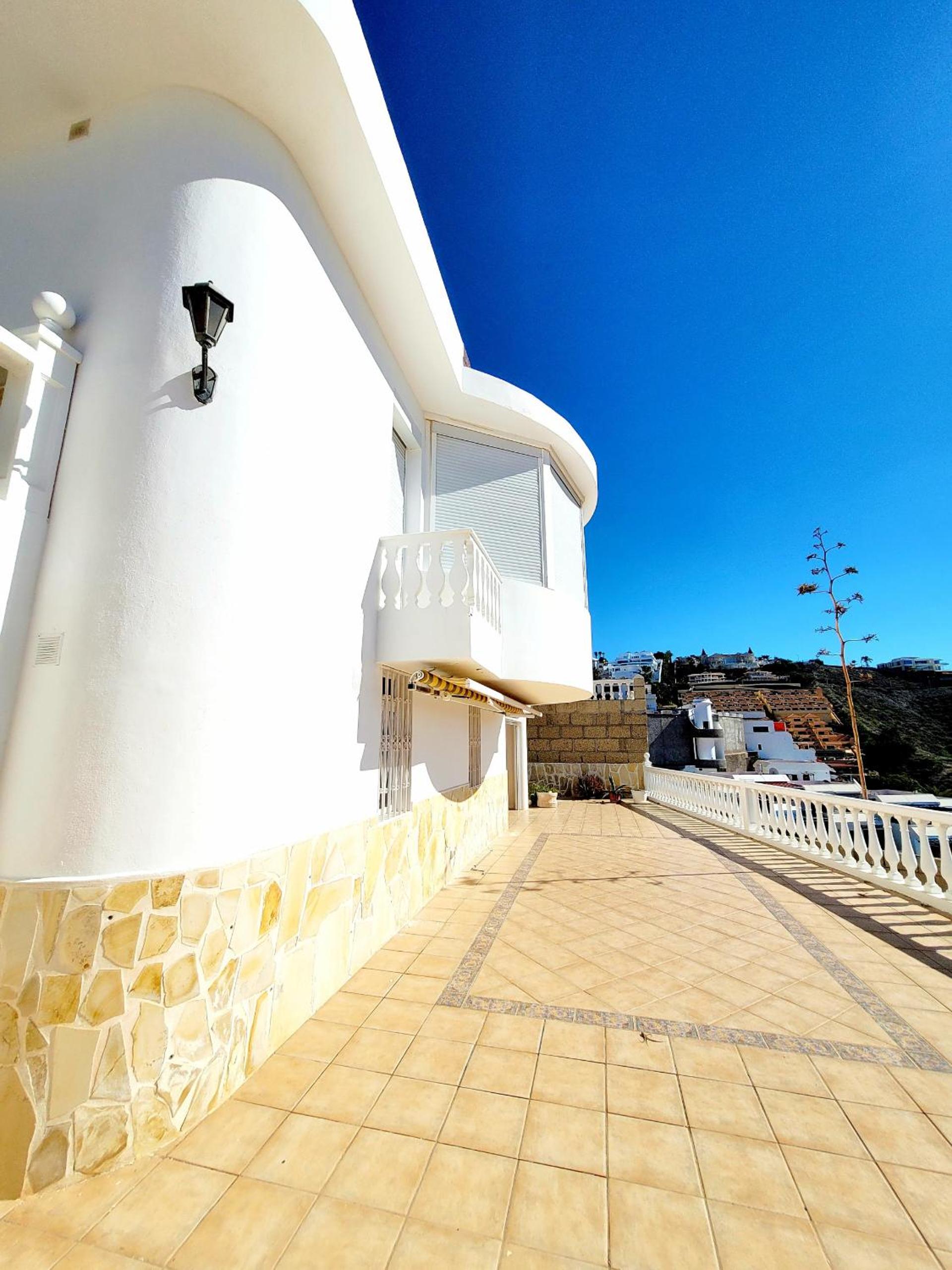 Ferienhaus El Musgo mit Meerblick und Pool