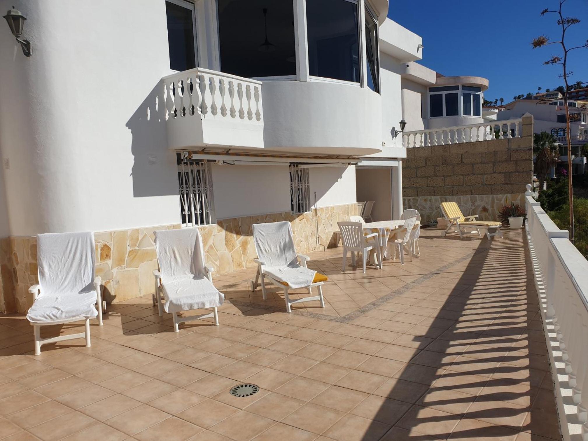 Ferienhaus El Musgo mit Meerblick und Pool