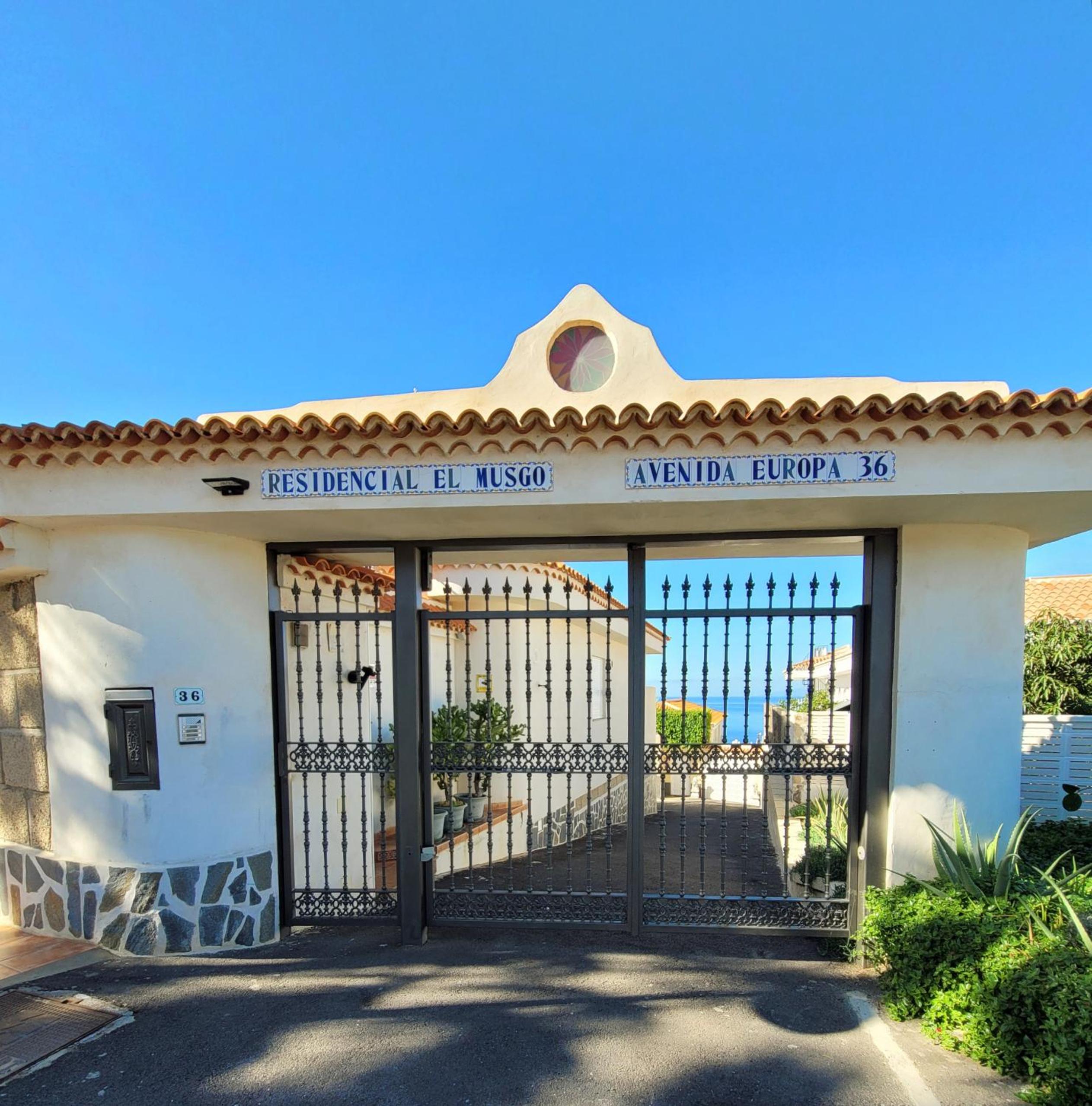 Ferienhaus El Musgo mit Meerblick und Pool