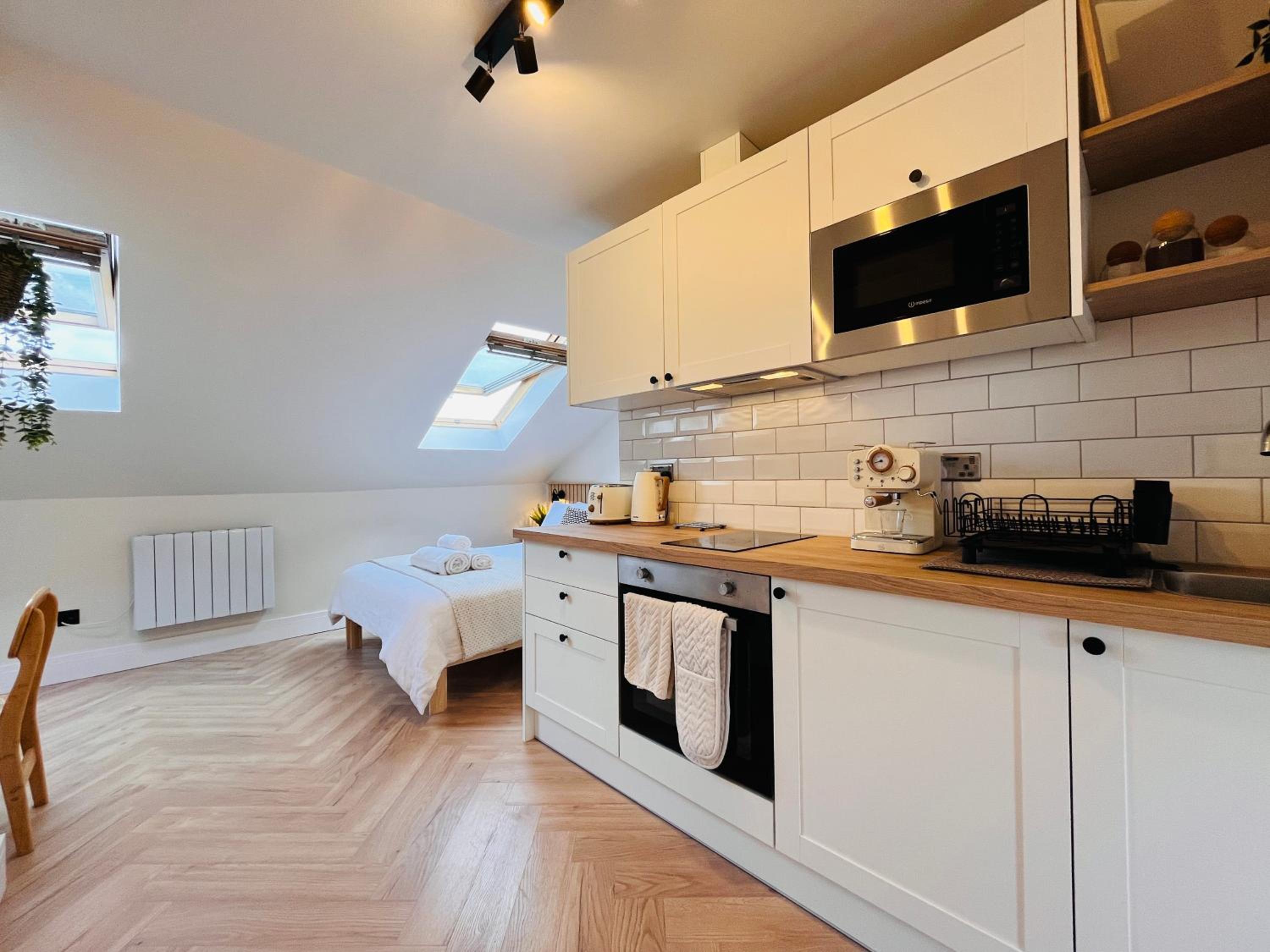 The Nook Londons Swanky Studio with FREE Parking