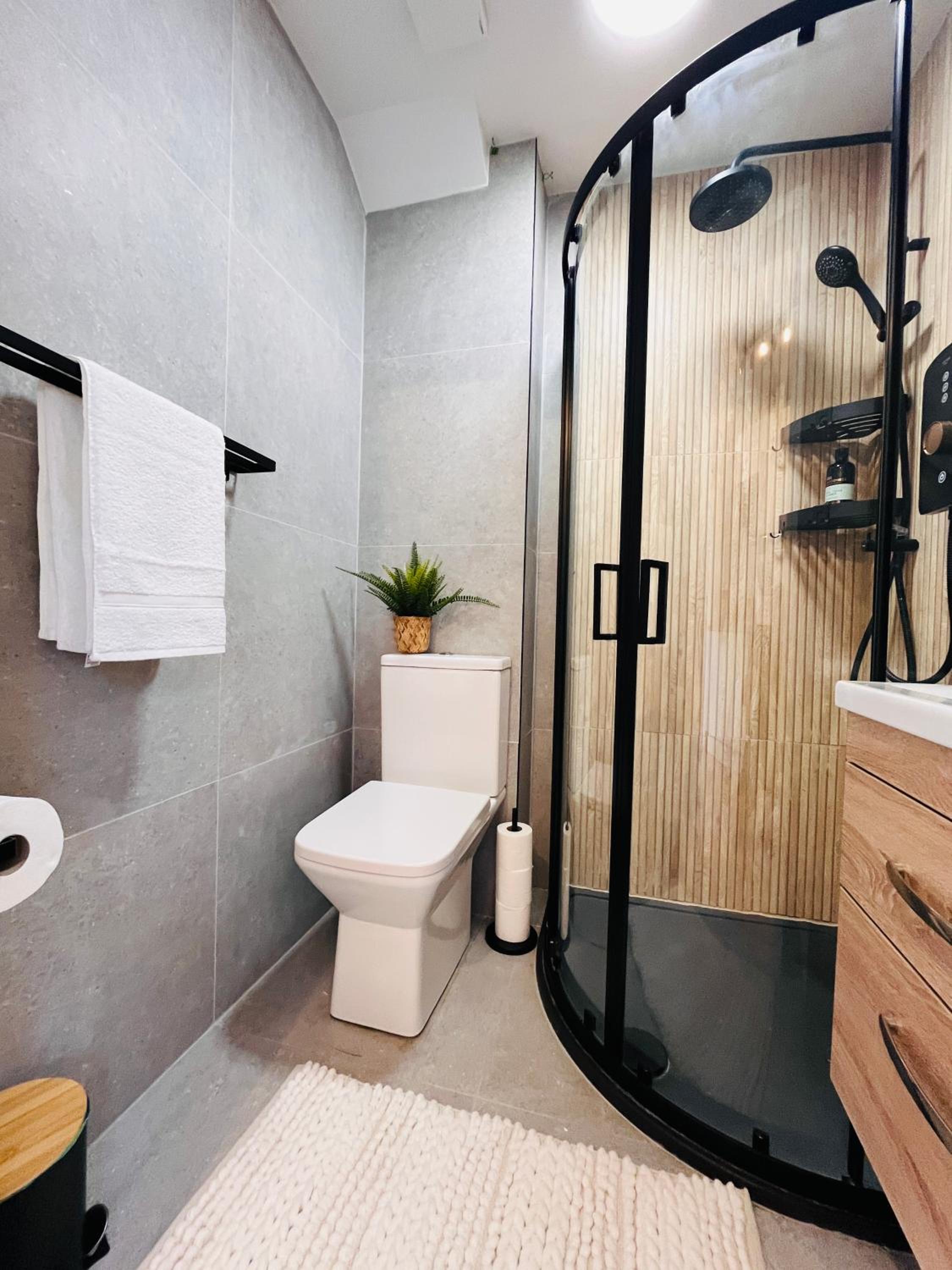 The Nook Londons Swanky Studio with FREE Parking