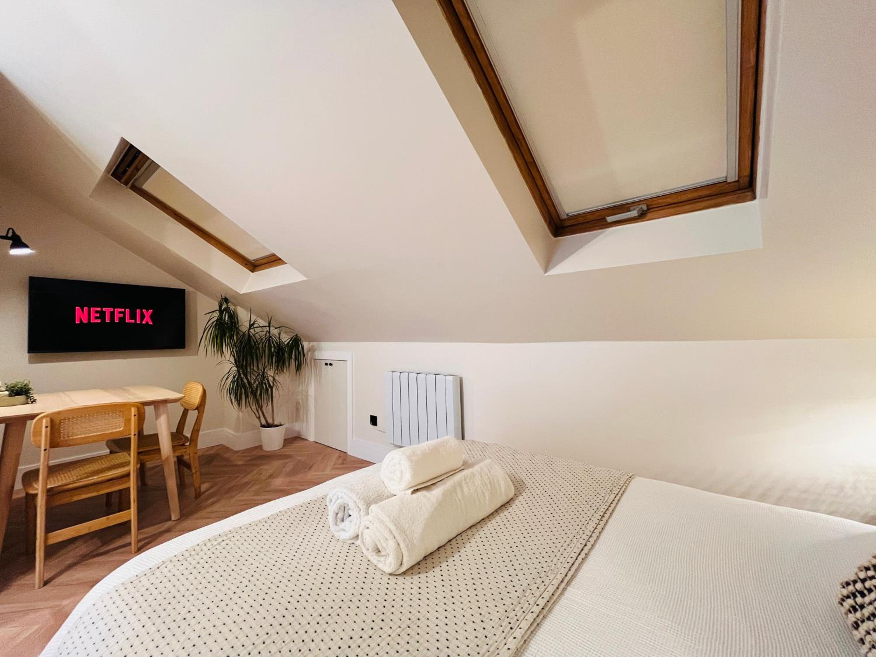 The Nook Londons Swanky Studio with FREE Parking