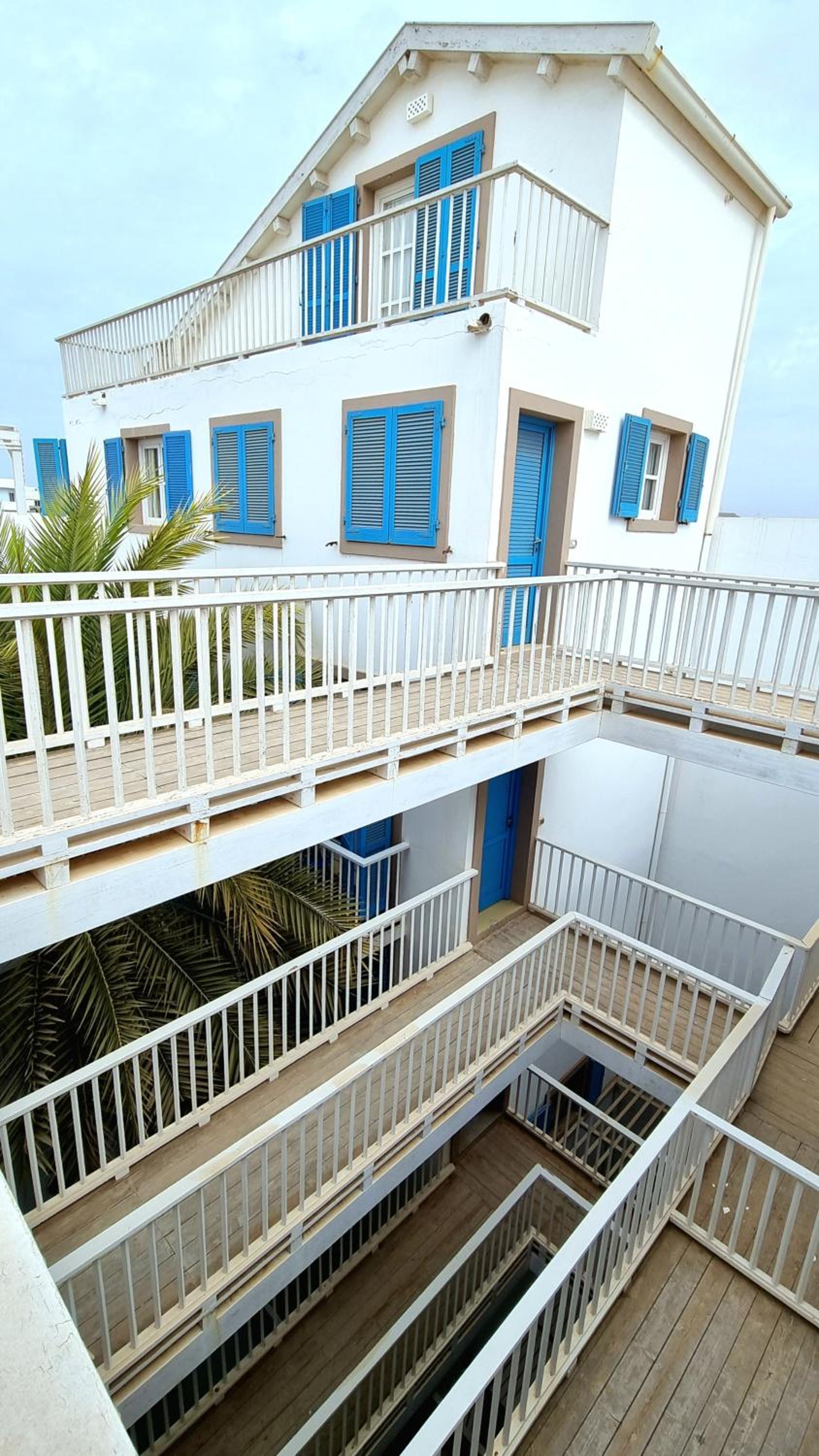 Surf House Casa Vehla