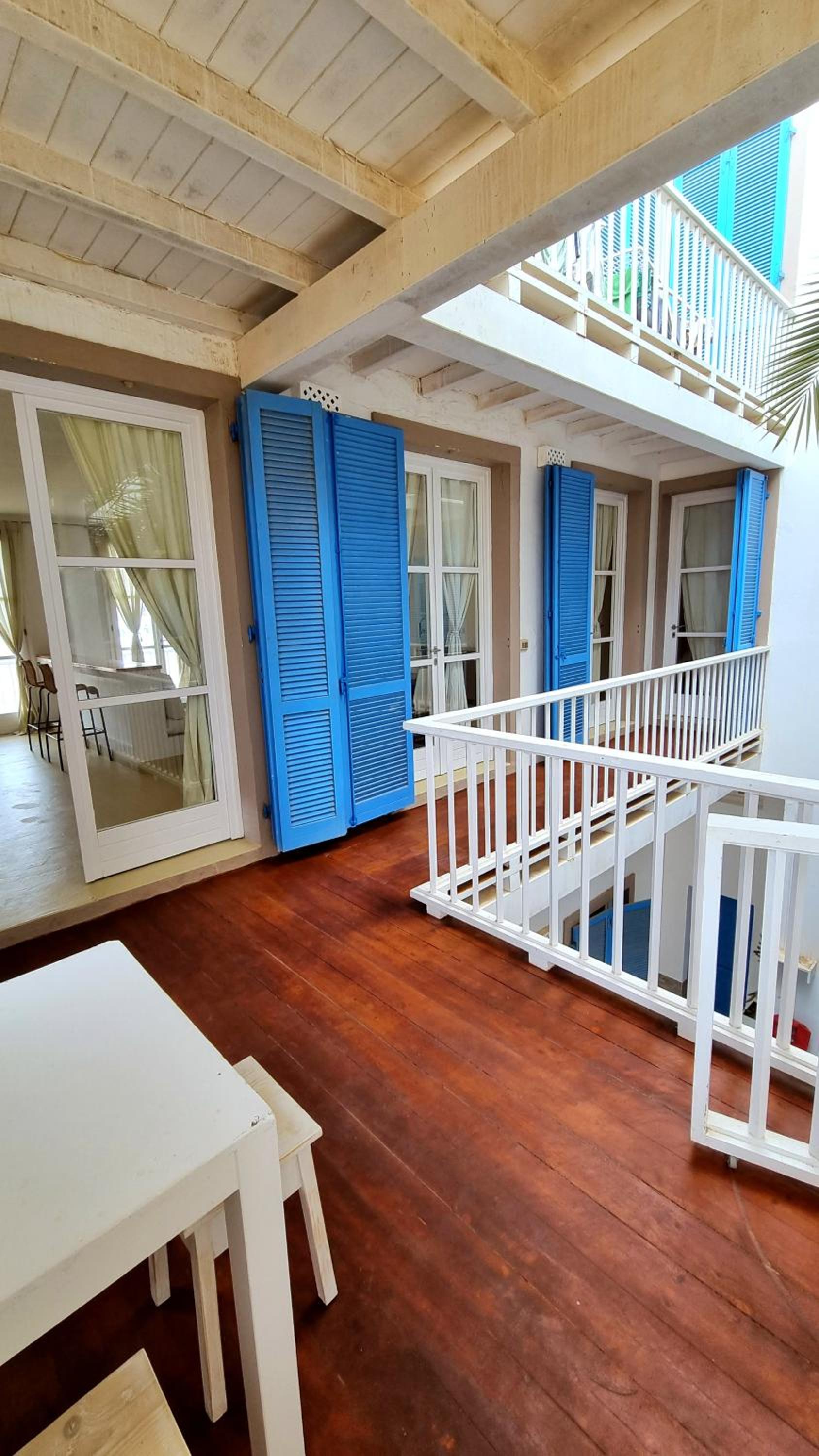 Surf House Casa Vehla