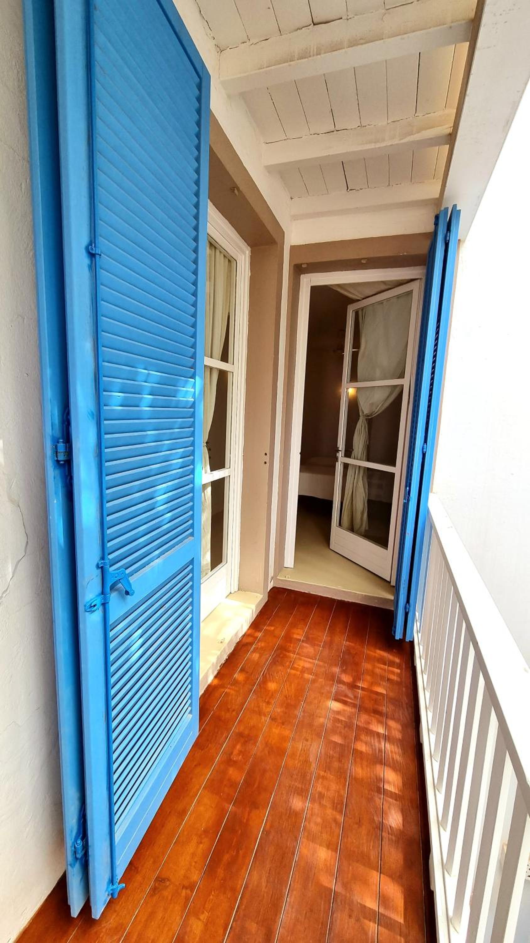 Surf House Casa Vehla