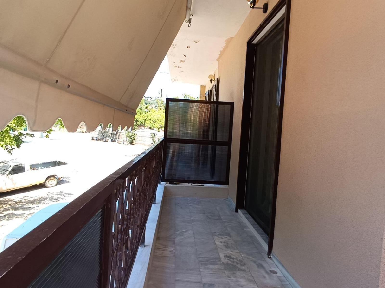 Kariani Beach Studio