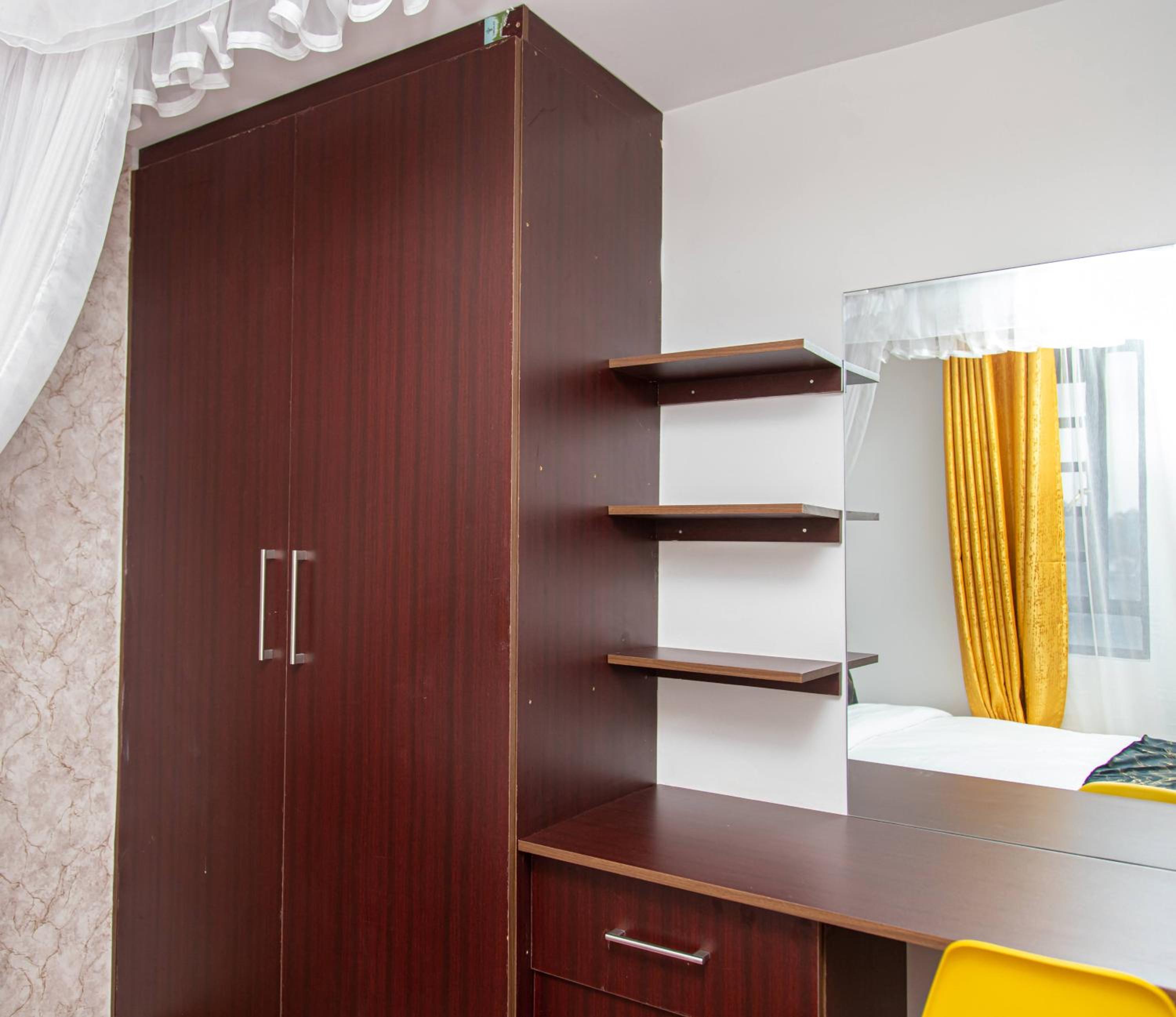 CynRose Suites