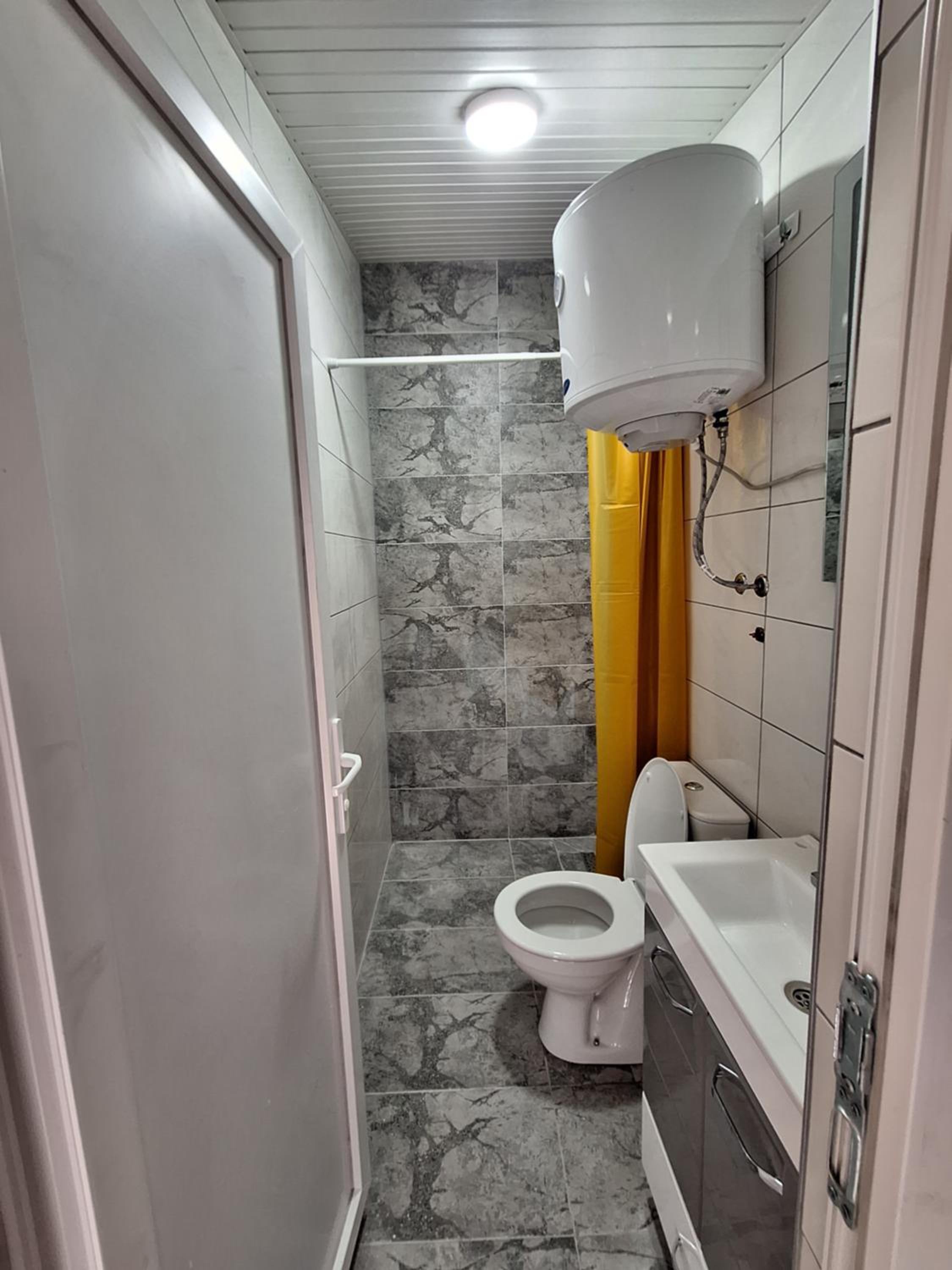 Apartment STUDIO 88 yellow view 3